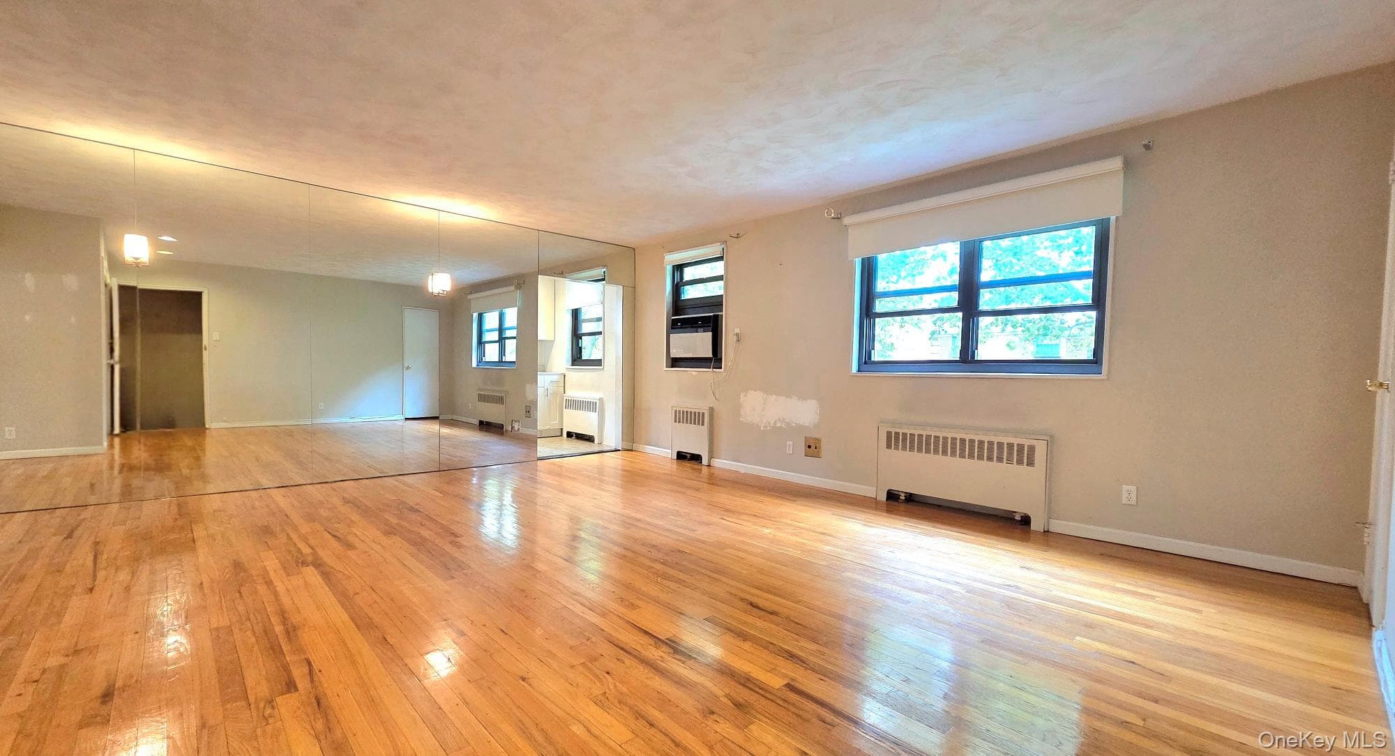 163-70 17th Avenue Unit: Upper Level thumbnail 4