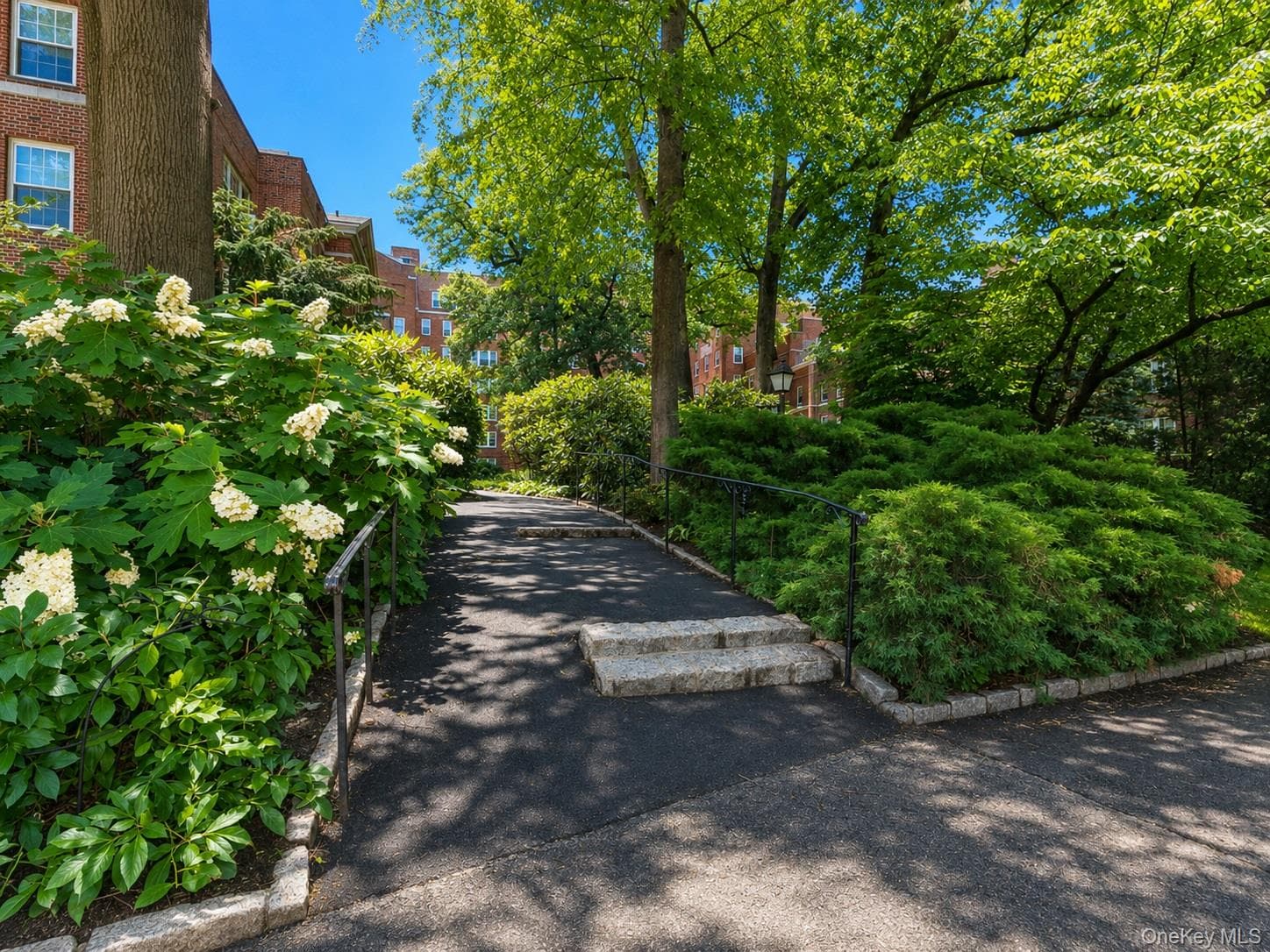 1344 Midland Avenue Unit: 3E thumbnail 27