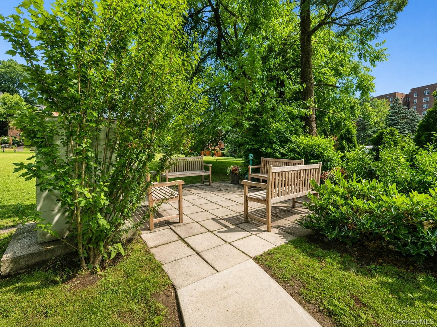 1344 Midland Avenue Unit: 3E thumbnail 28
