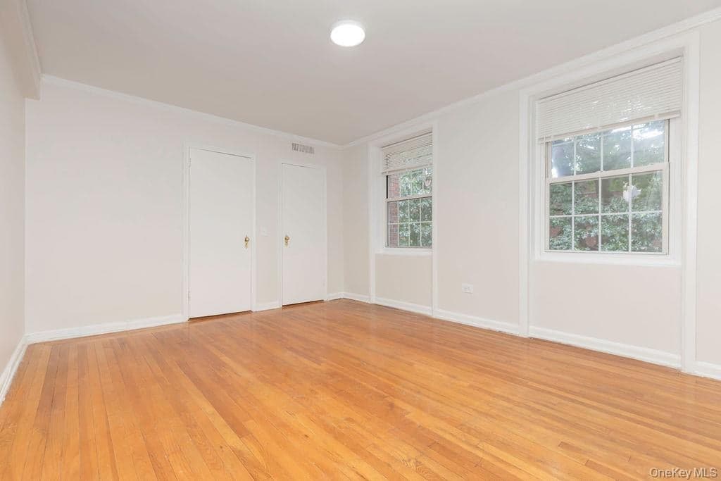1344 Midland Avenue Unit: 3E thumbnail 19