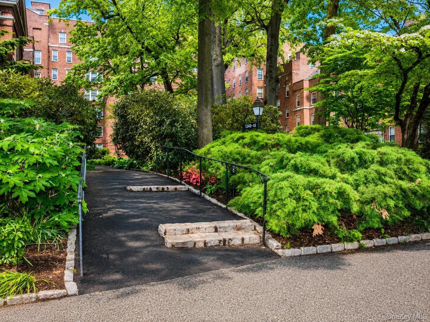1344 Midland Avenue Unit: 3E thumbnail 30