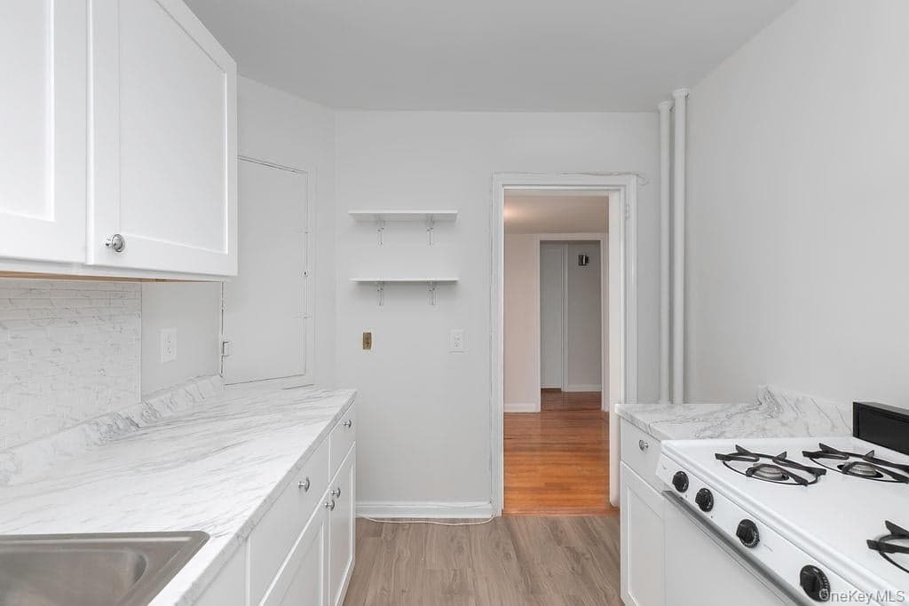 1344 Midland Avenue Unit: 3E thumbnail 14