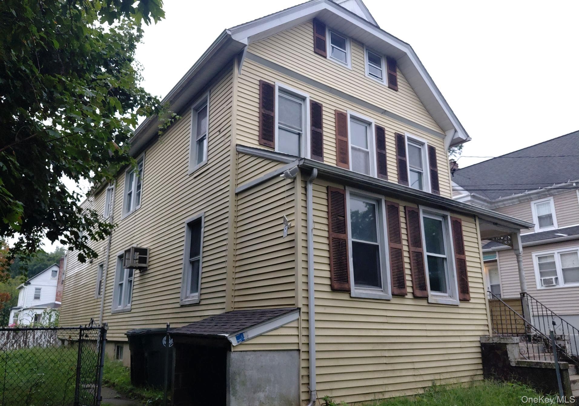 424 Willett Avenue thumbnail 3