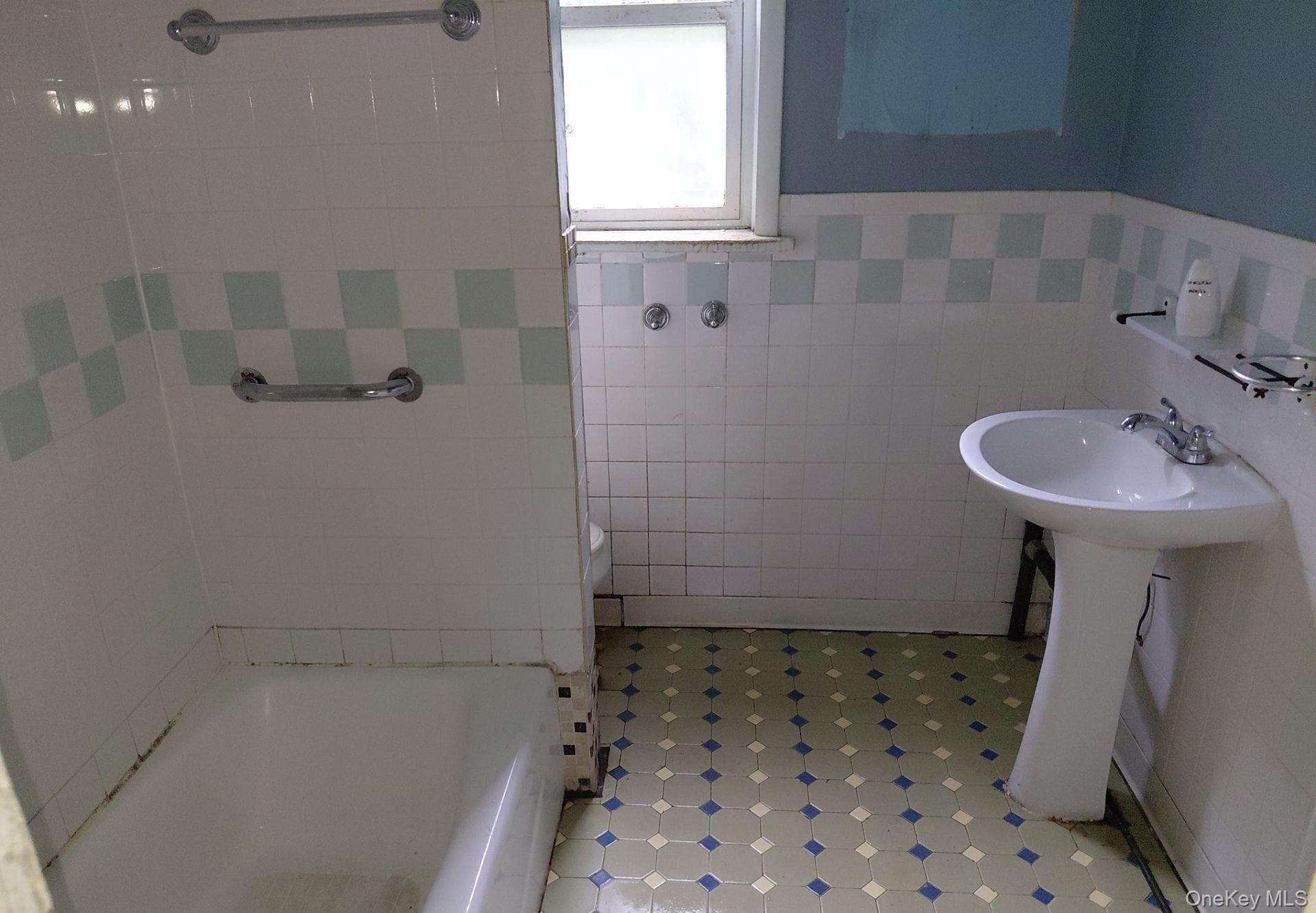 424 Willett Avenue thumbnail 19