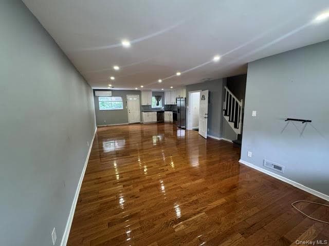 409 S 3rd Avenue thumbnail 9