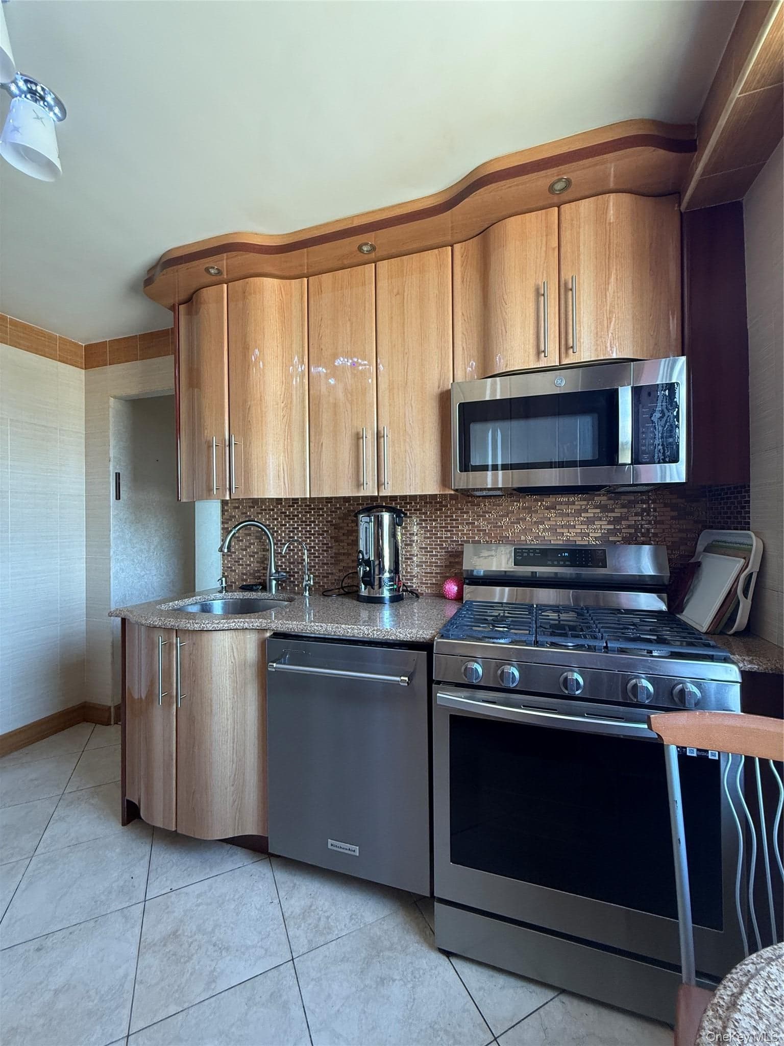 61-20 Grand Central Parkway Unit: C 905 thumbnail 20