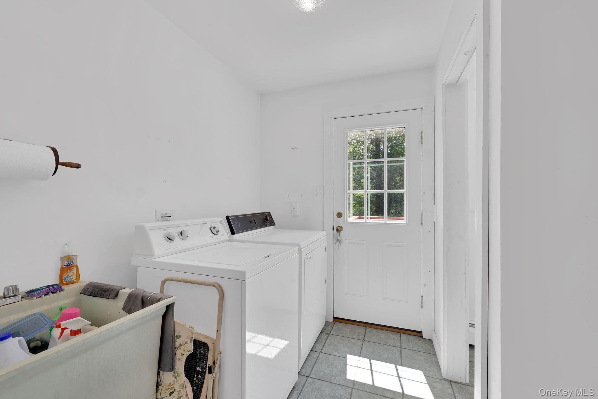 2735 Denning Road thumbnail 21