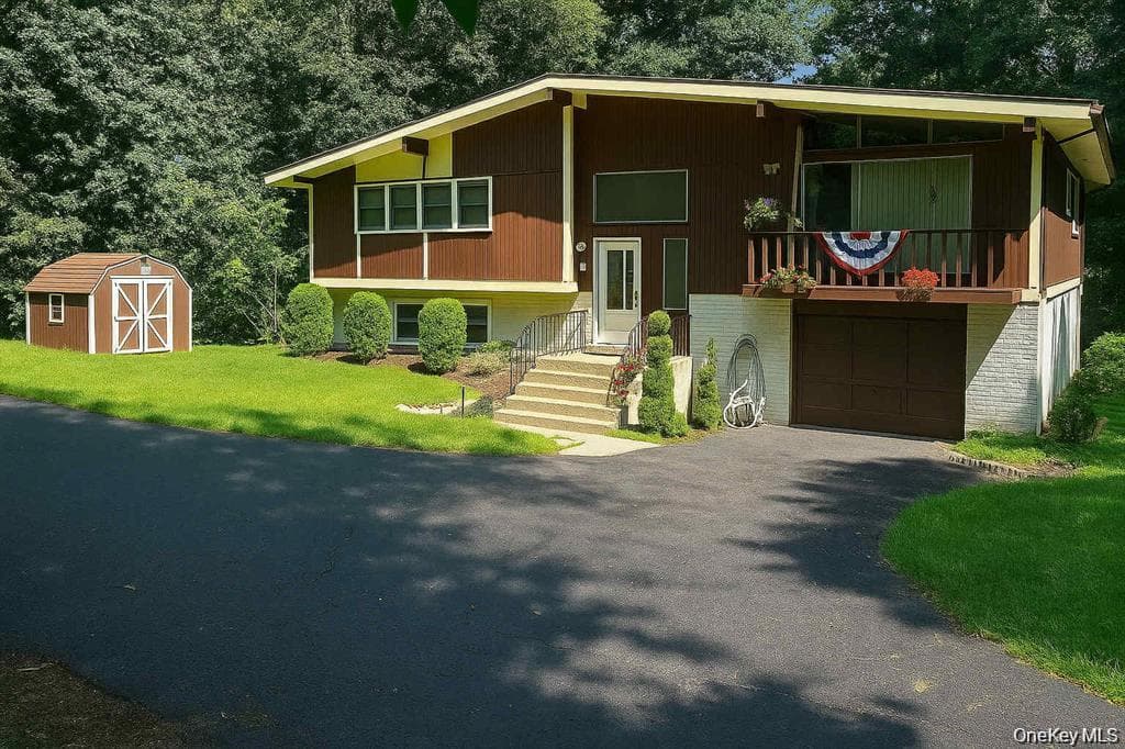 249 Mill River Road thumbnail 31