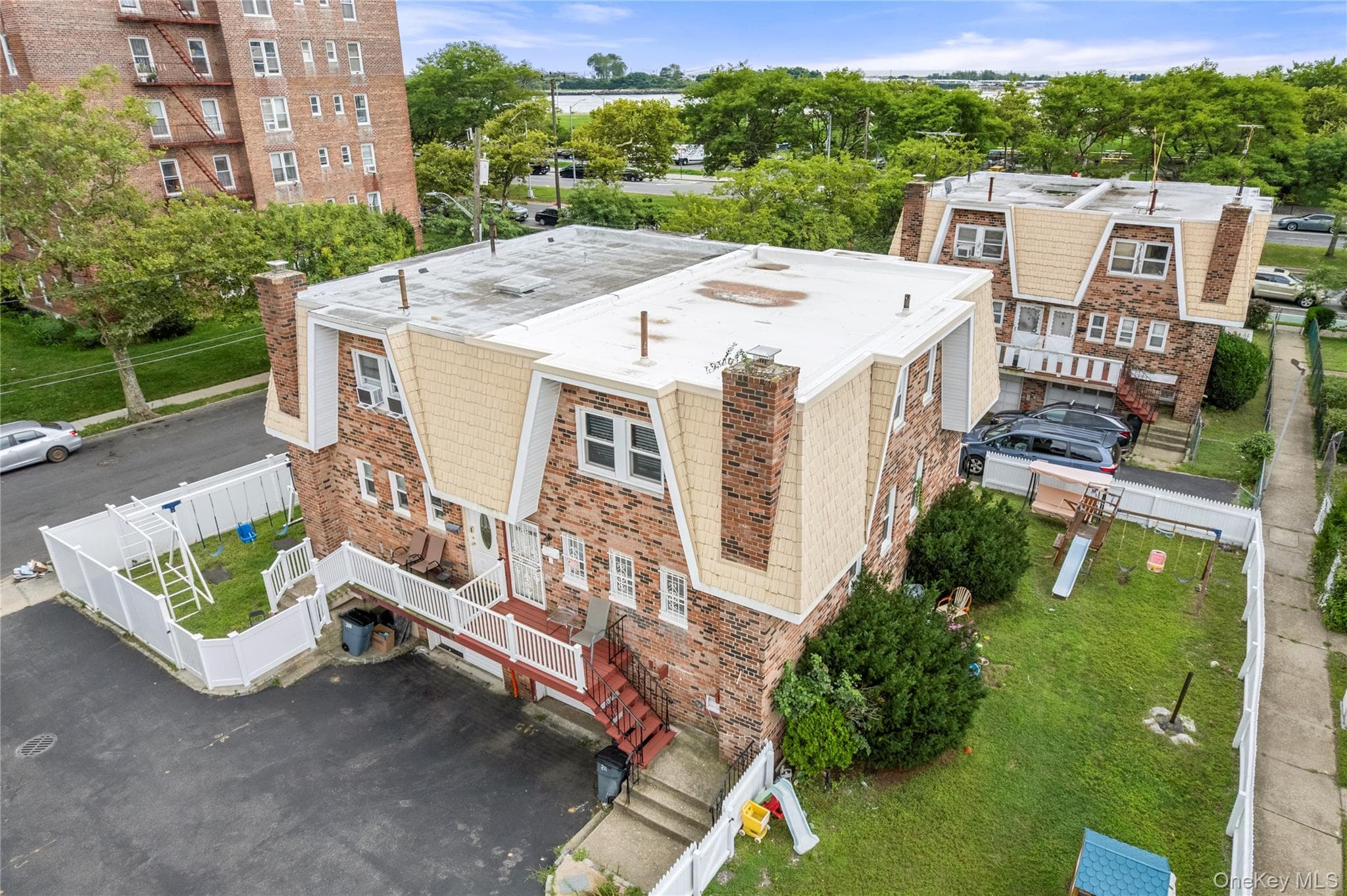 211 Beach 16th Street thumbnail 16
