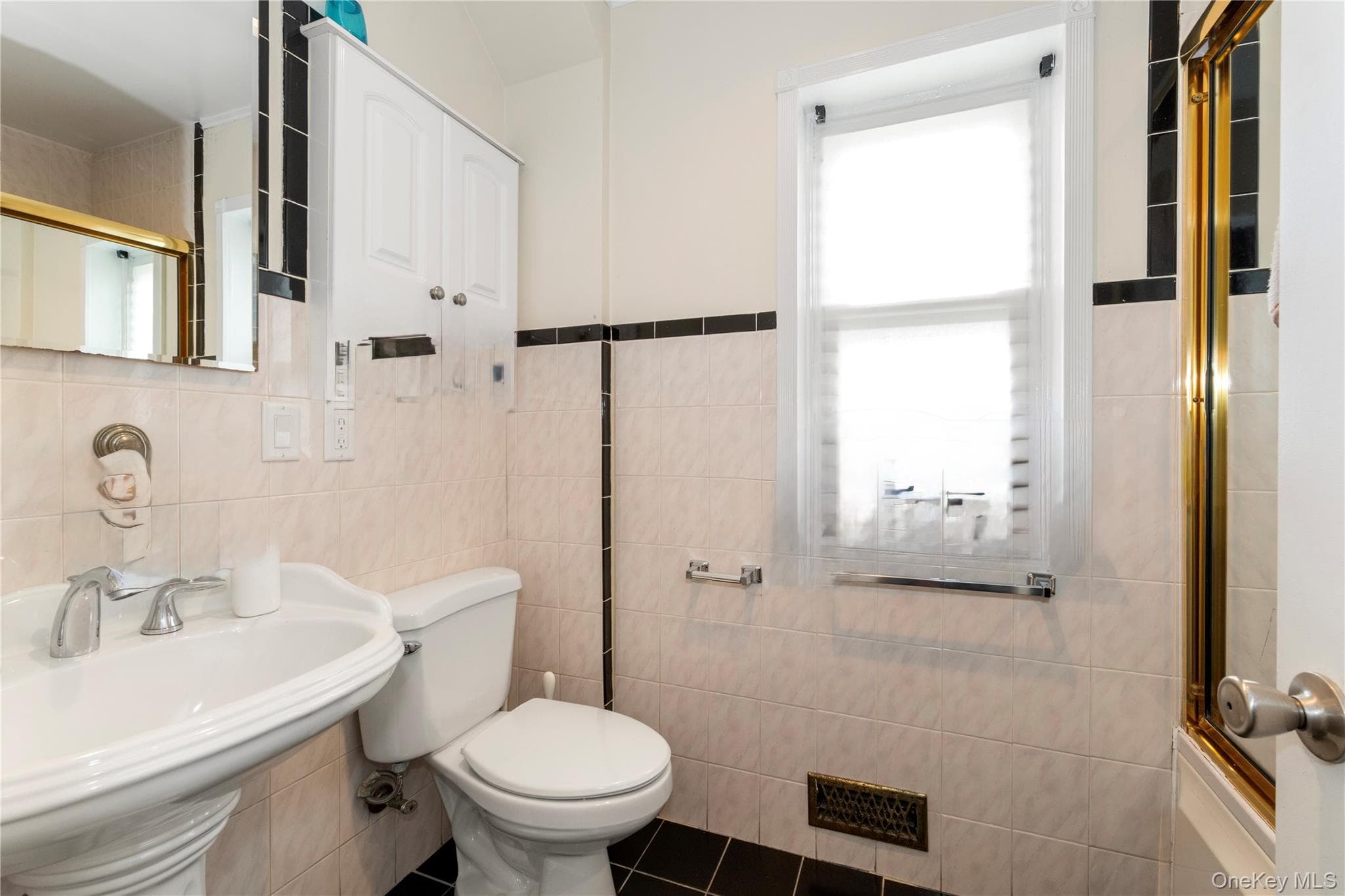 211 Beach 16th Street thumbnail 9