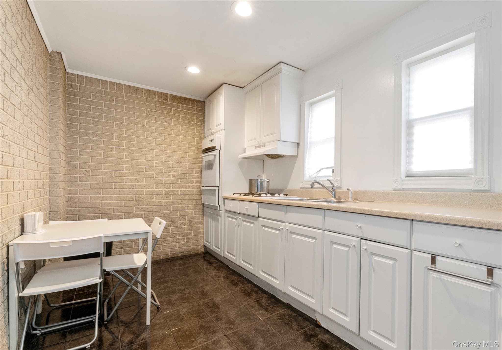 211 Beach 16th Street thumbnail 5