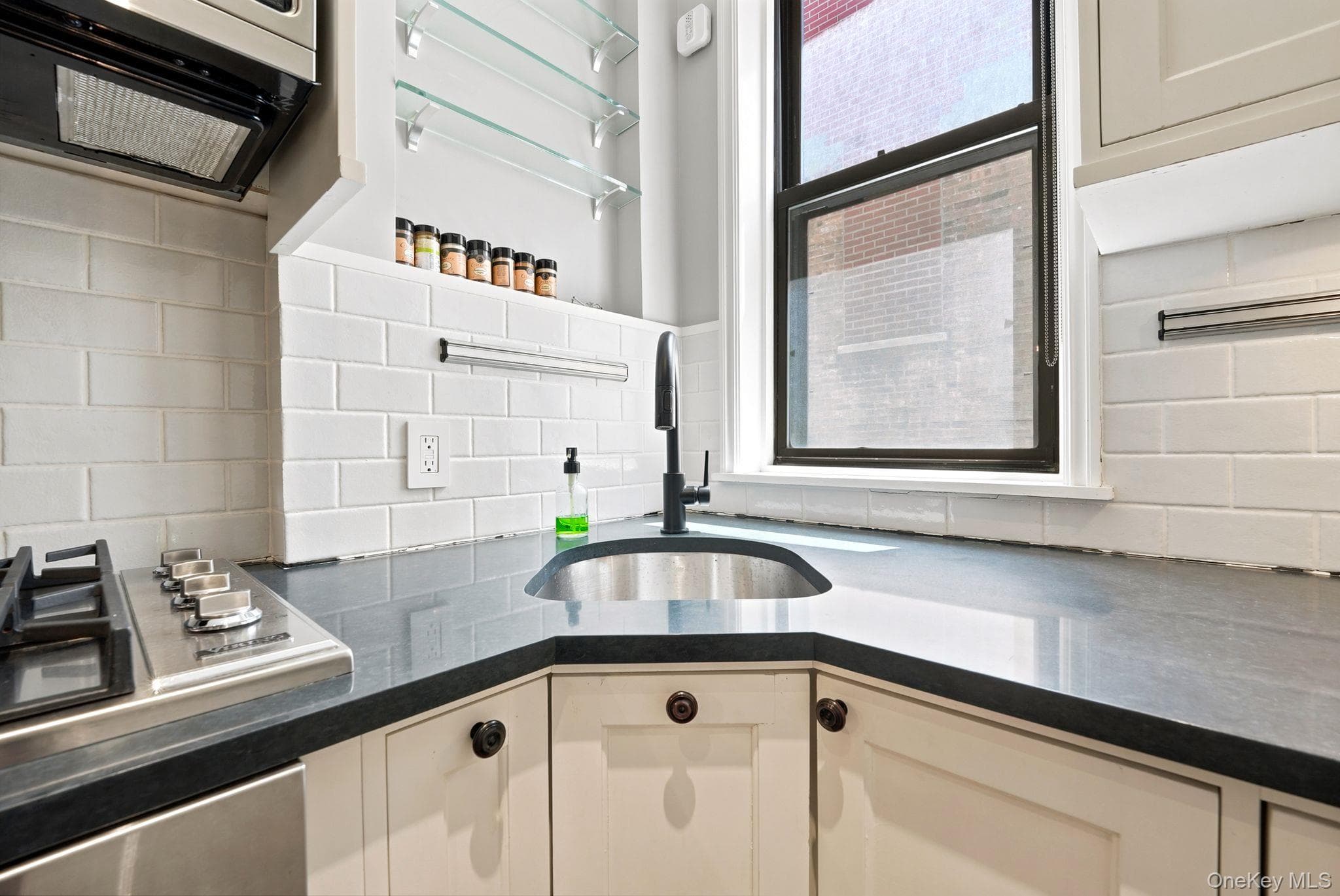 1361 Madison Avenue Unit: 6G thumbnail 19