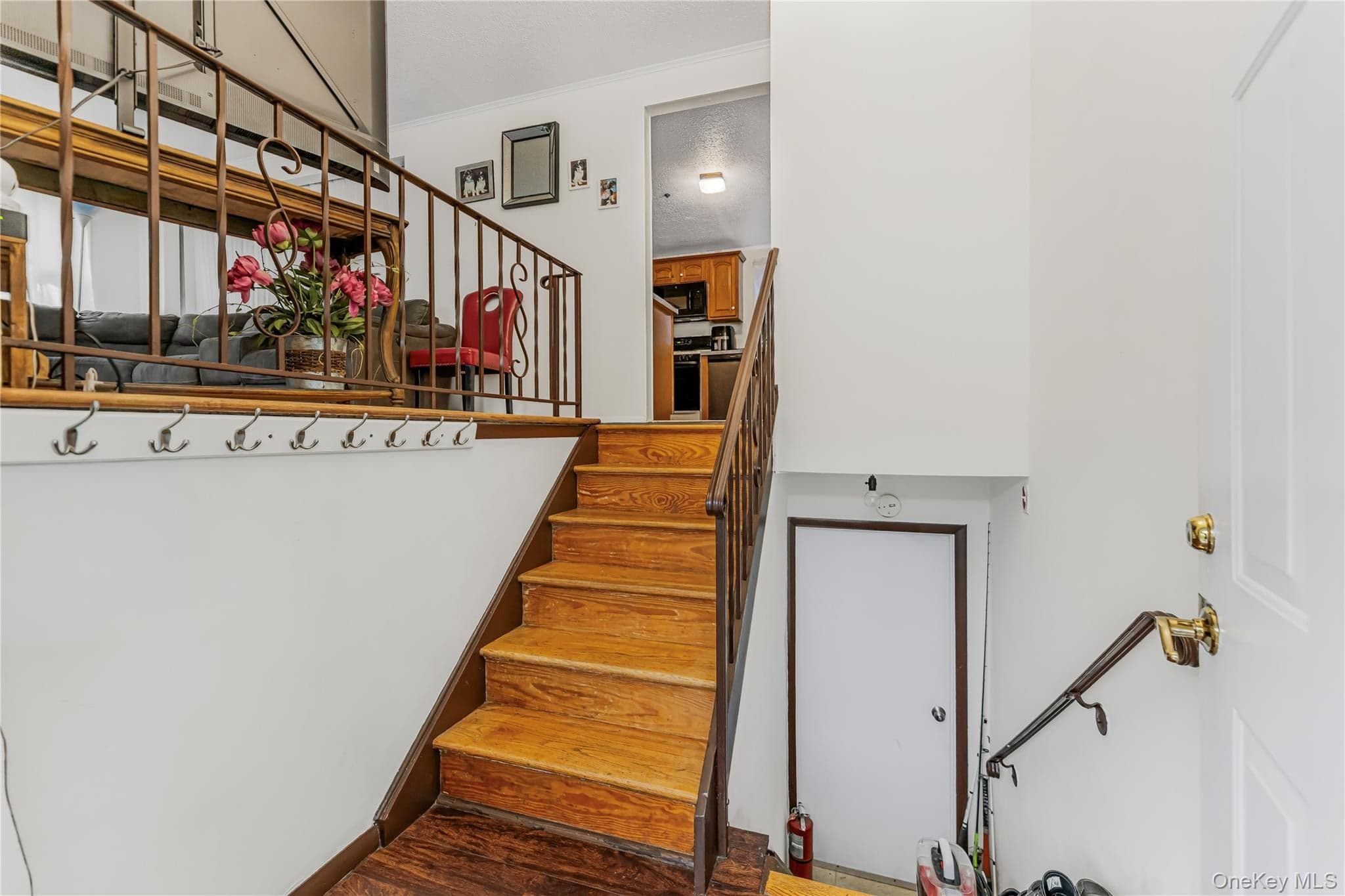82 Riverdale Avenue thumbnail 4