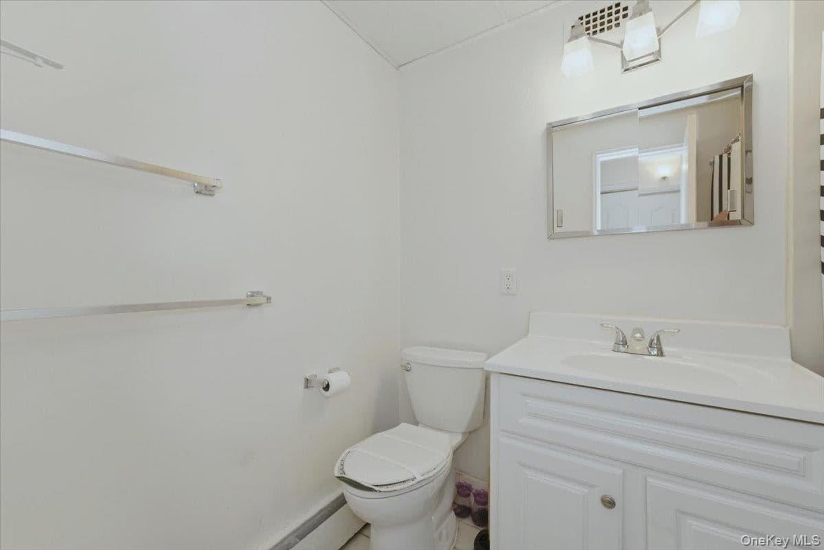 222 Smith Street Unit: 2E thumbnail 12