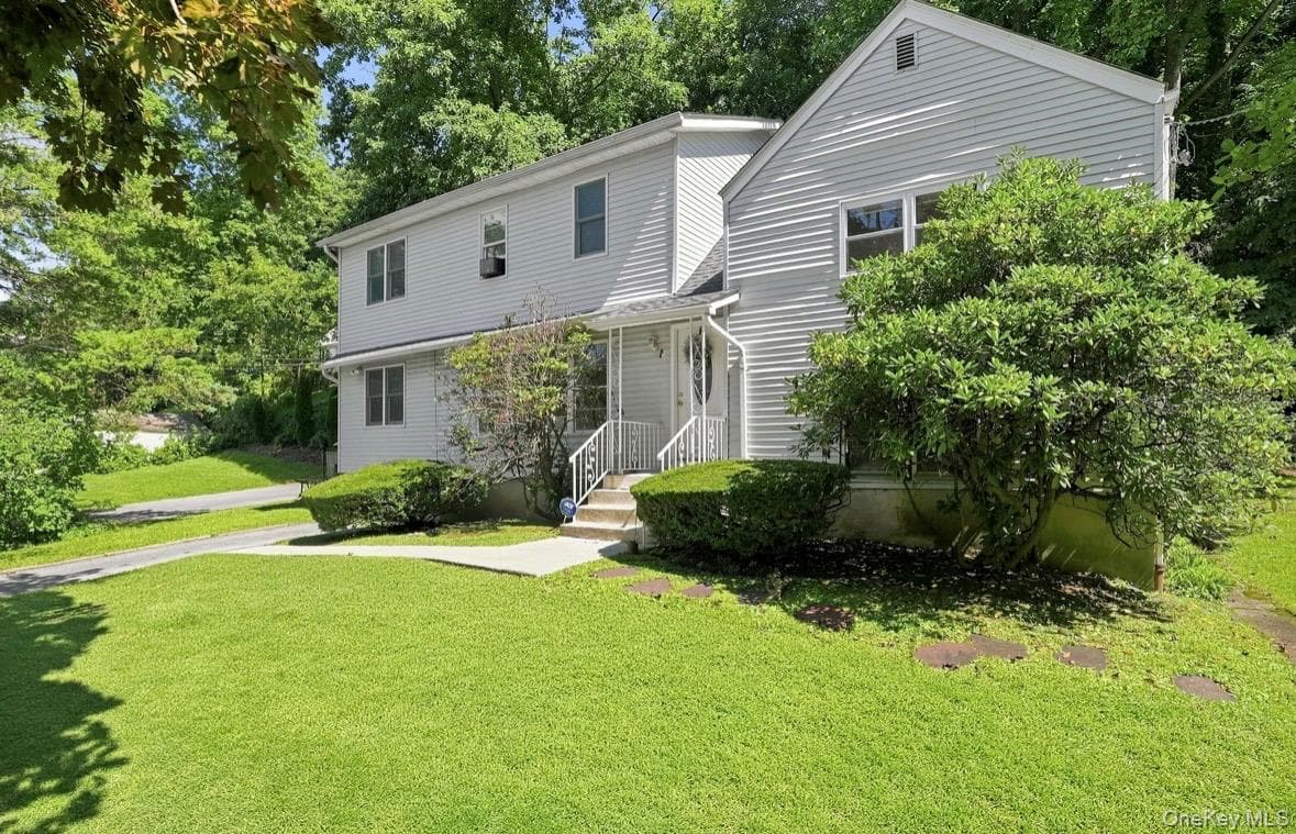 100 Pembrook Drive thumbnail 18