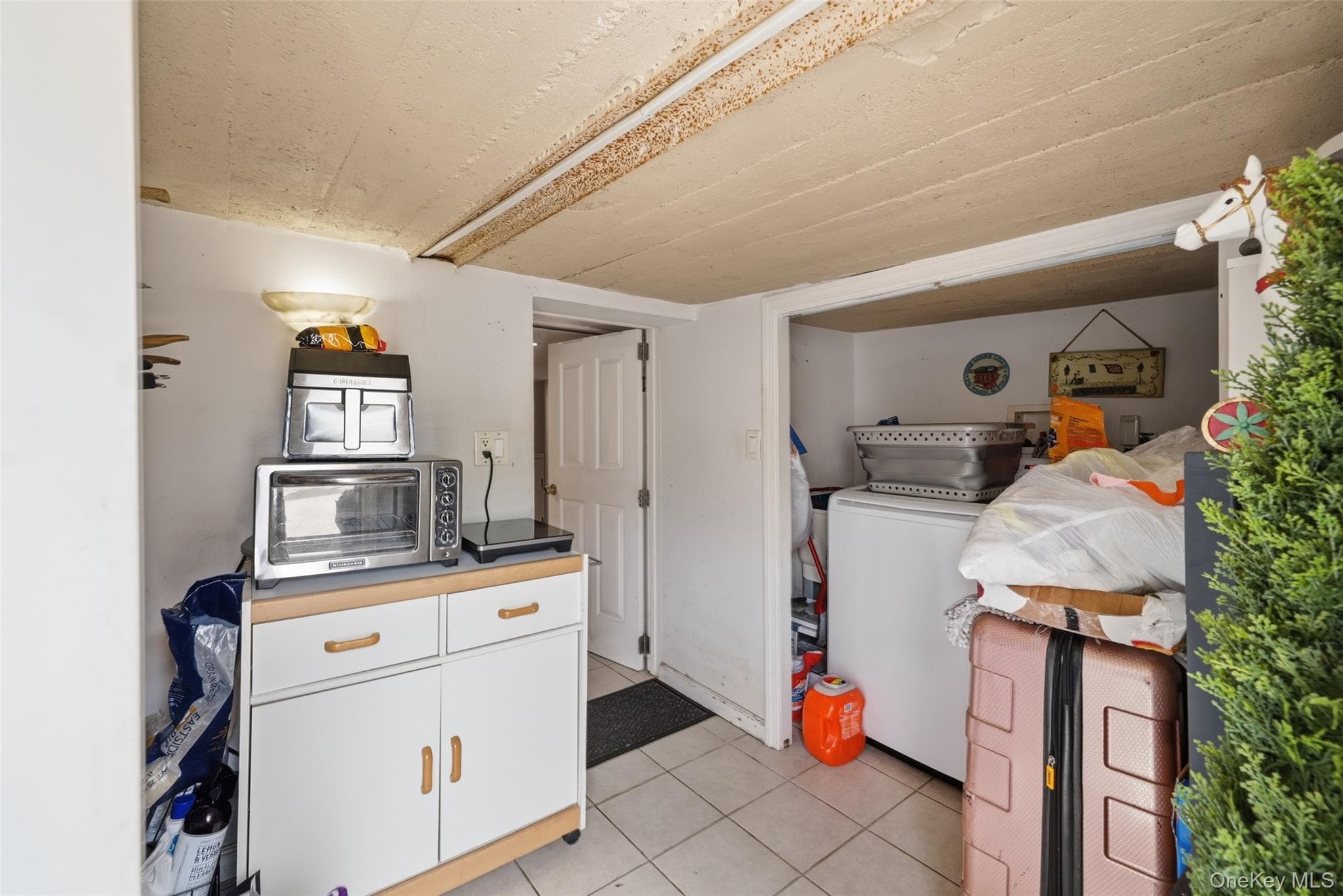140 E Pine Street thumbnail 18