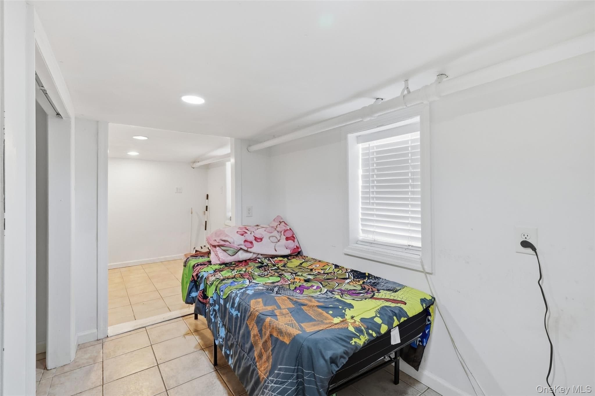 140 E Pine Street thumbnail 16