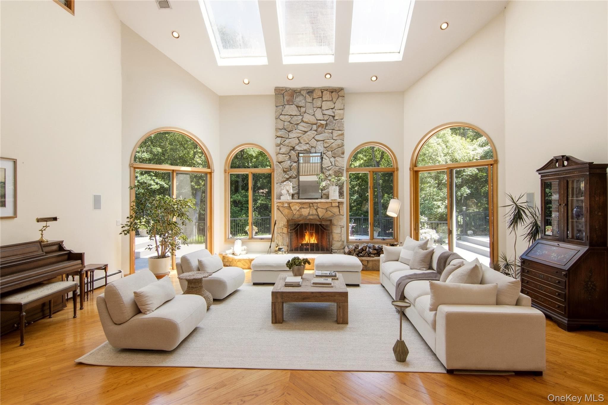 55 Meadow Glen Road thumbnail 6