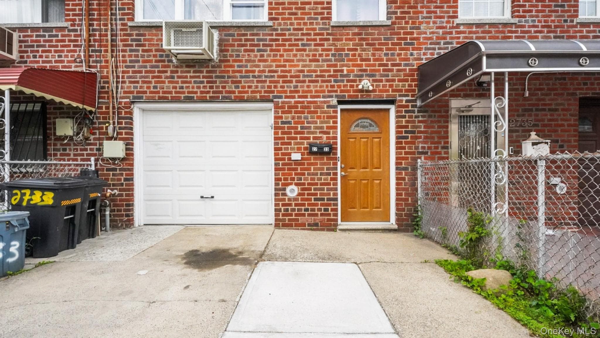 2733 Hone Avenue thumbnail 2