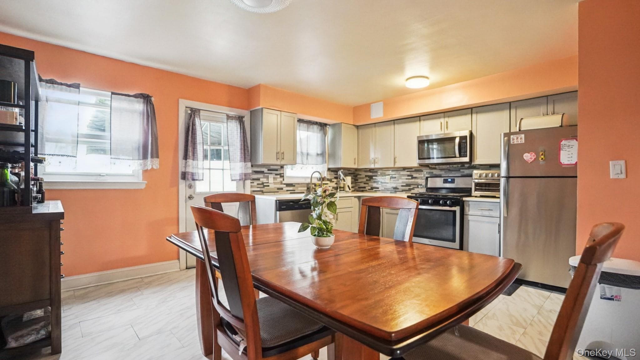 2733 Hone Avenue thumbnail 19