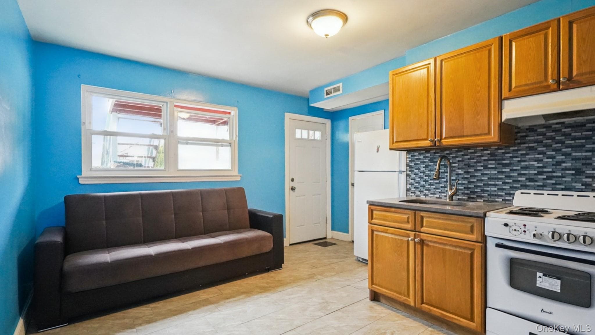 2733 Hone Avenue thumbnail 30