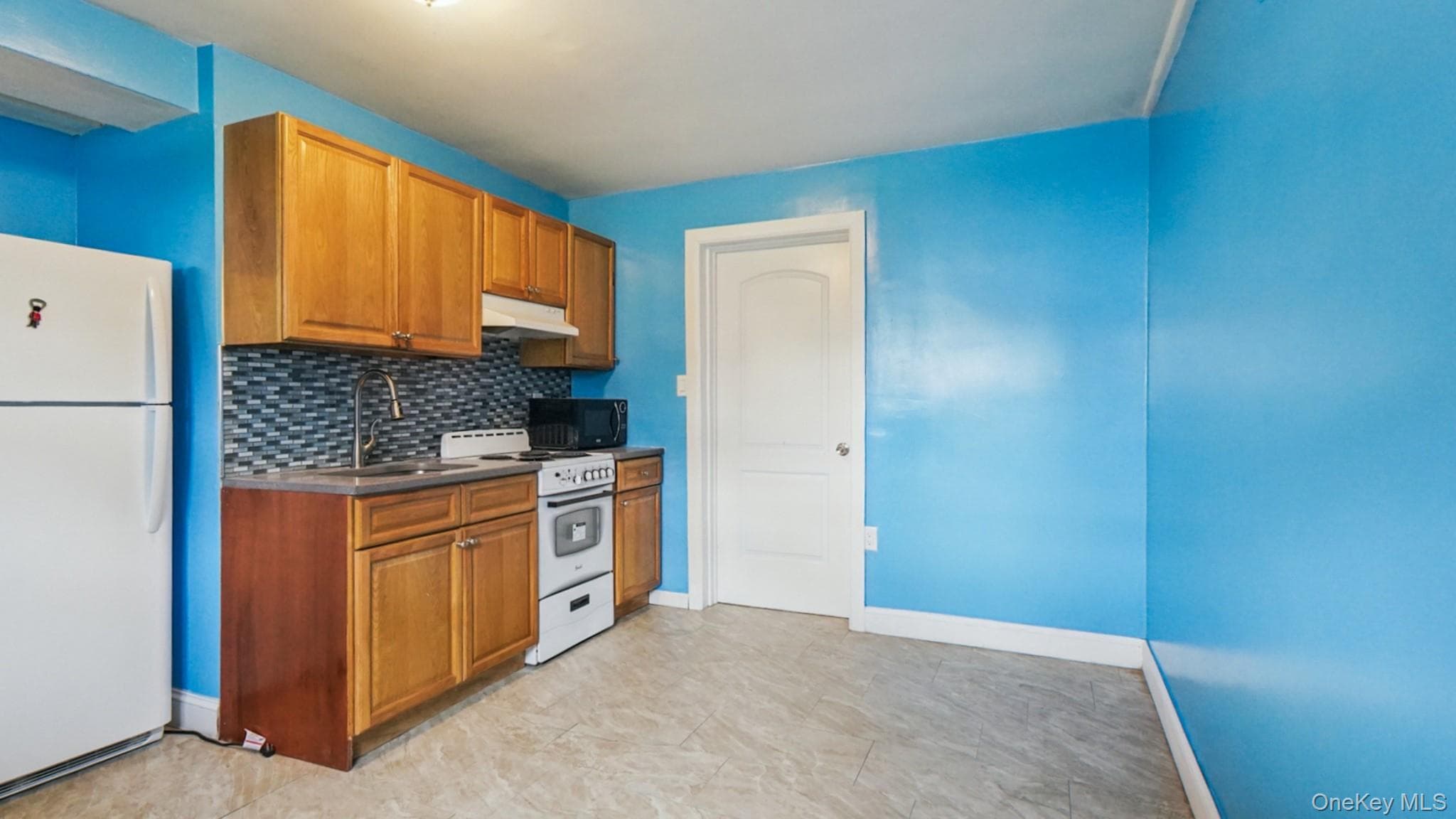 2733 Hone Avenue thumbnail 31