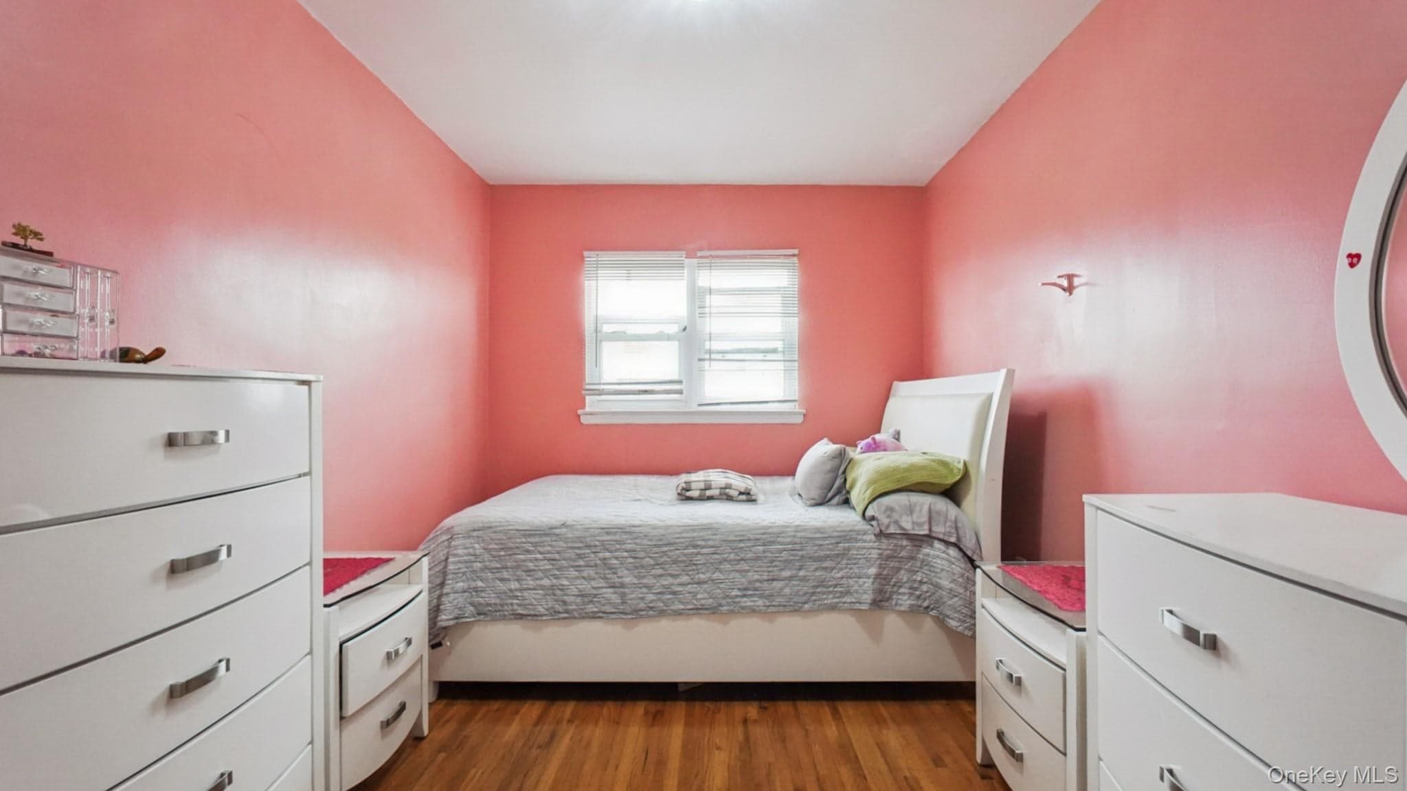 2733 Hone Avenue thumbnail 14
