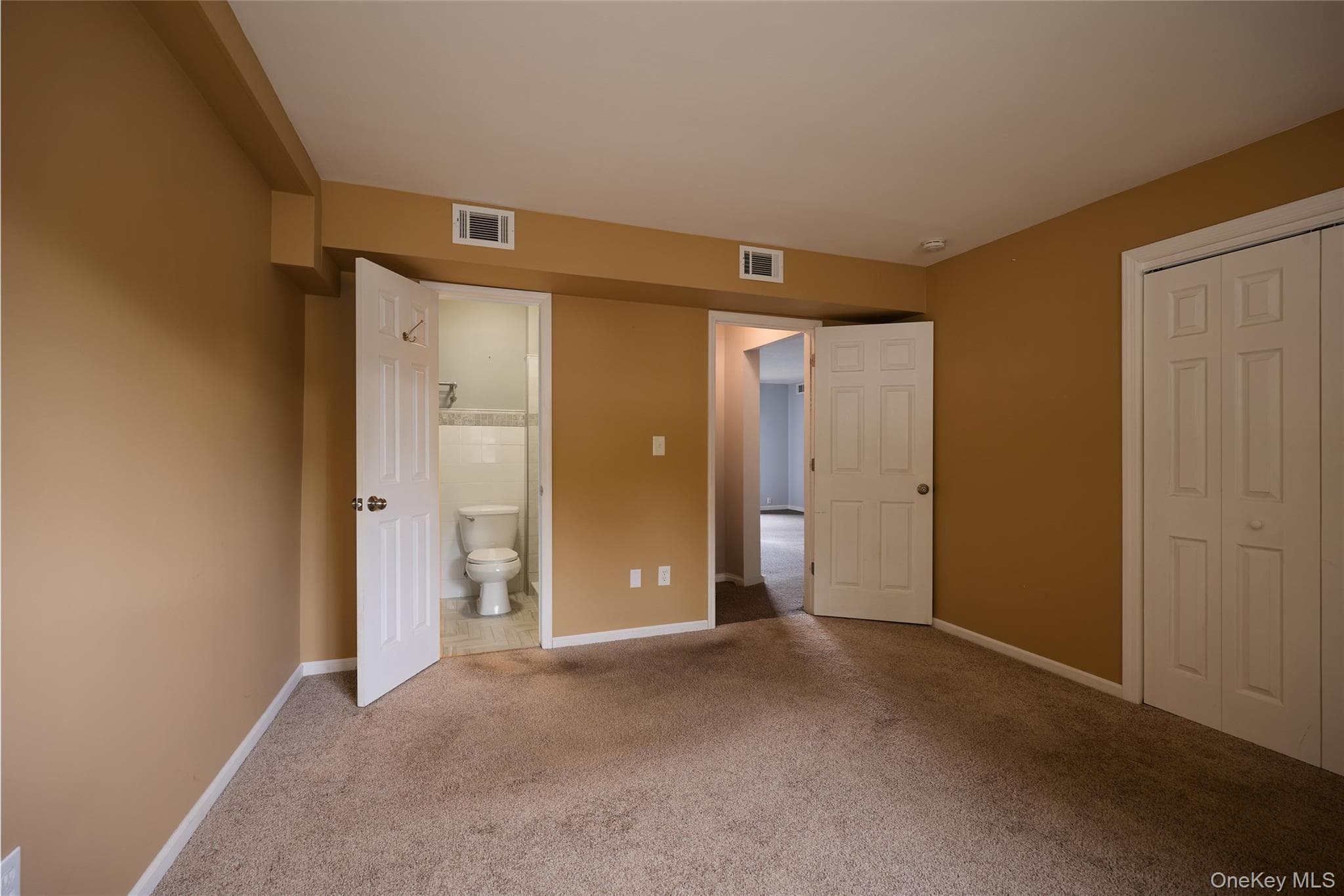 26 Cooper Road Unit: 205 thumbnail 14