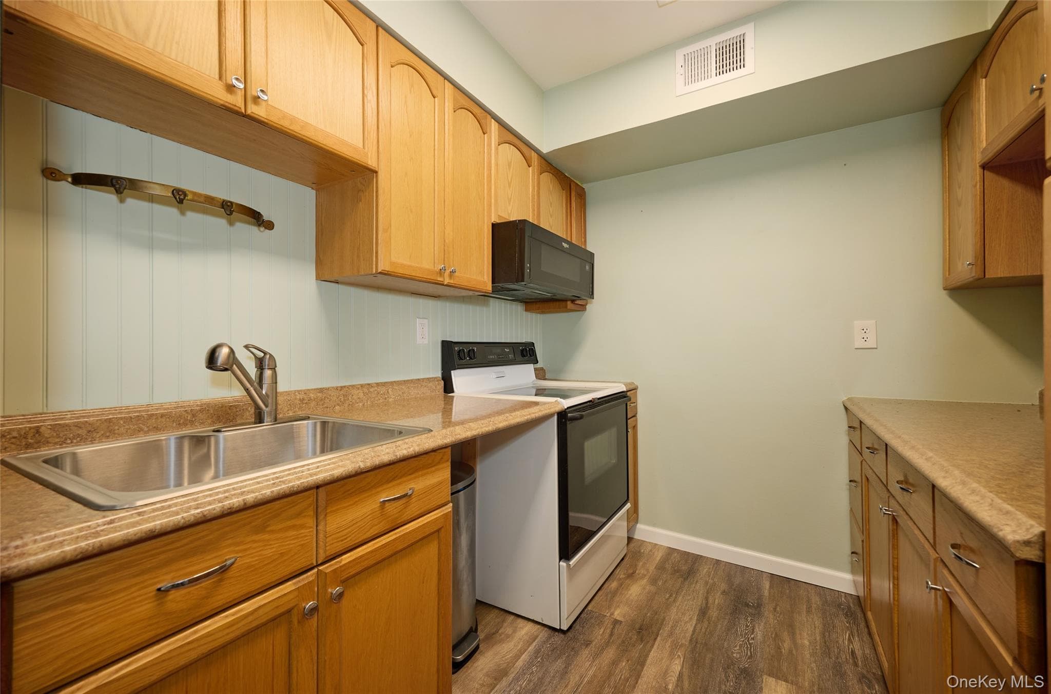 26 Cooper Road Unit: 205 thumbnail 11