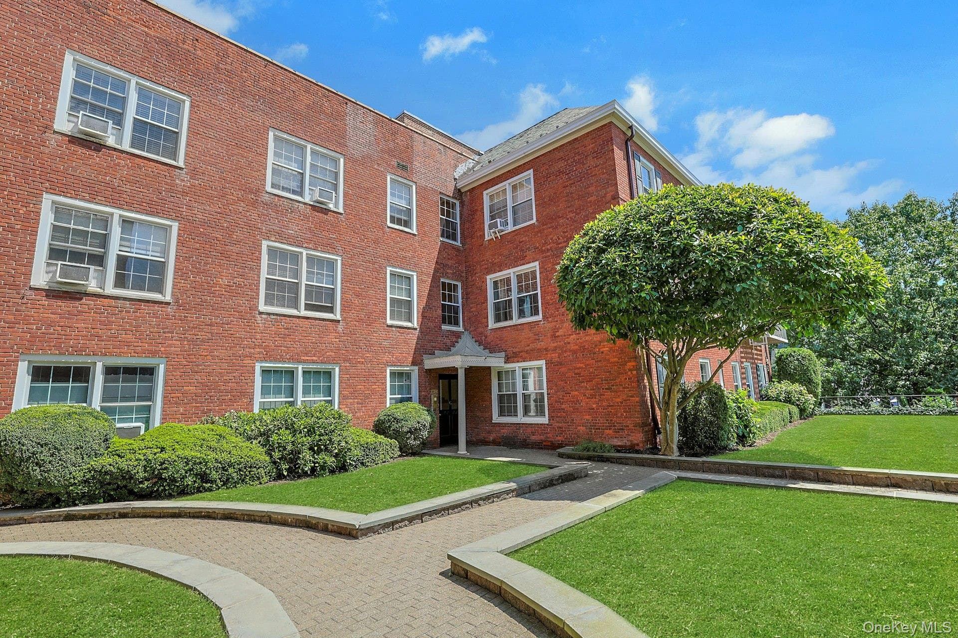 1815 Palmer Avenue Unit: 3X, Larchmont