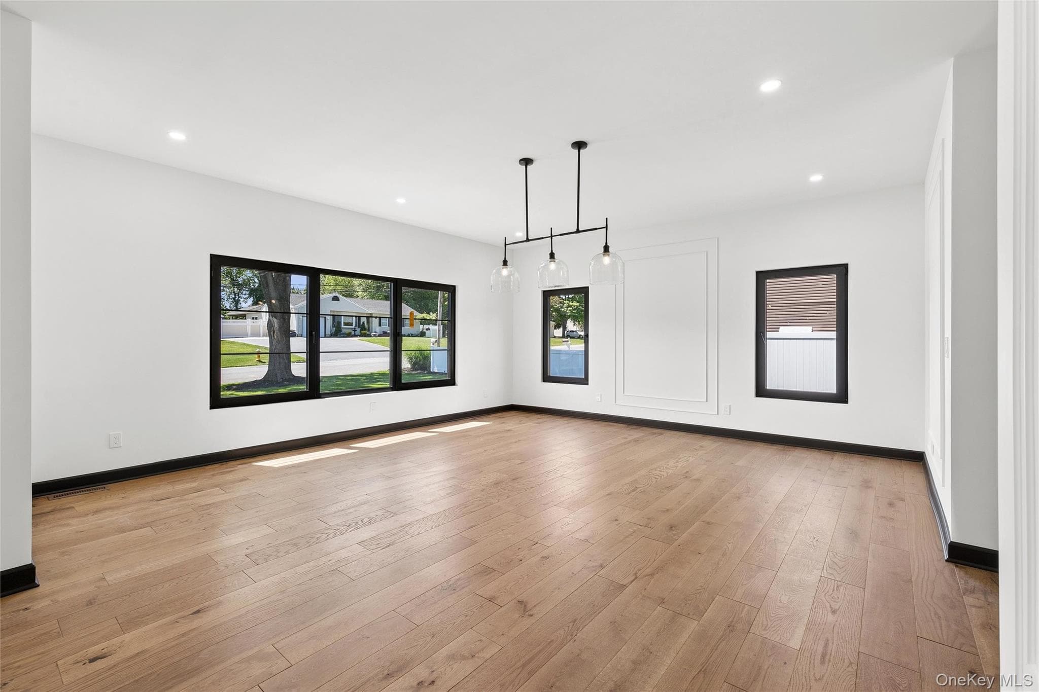 1355 Locust Avenue thumbnail 20