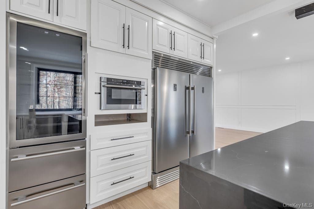 1355 Locust Avenue thumbnail 14