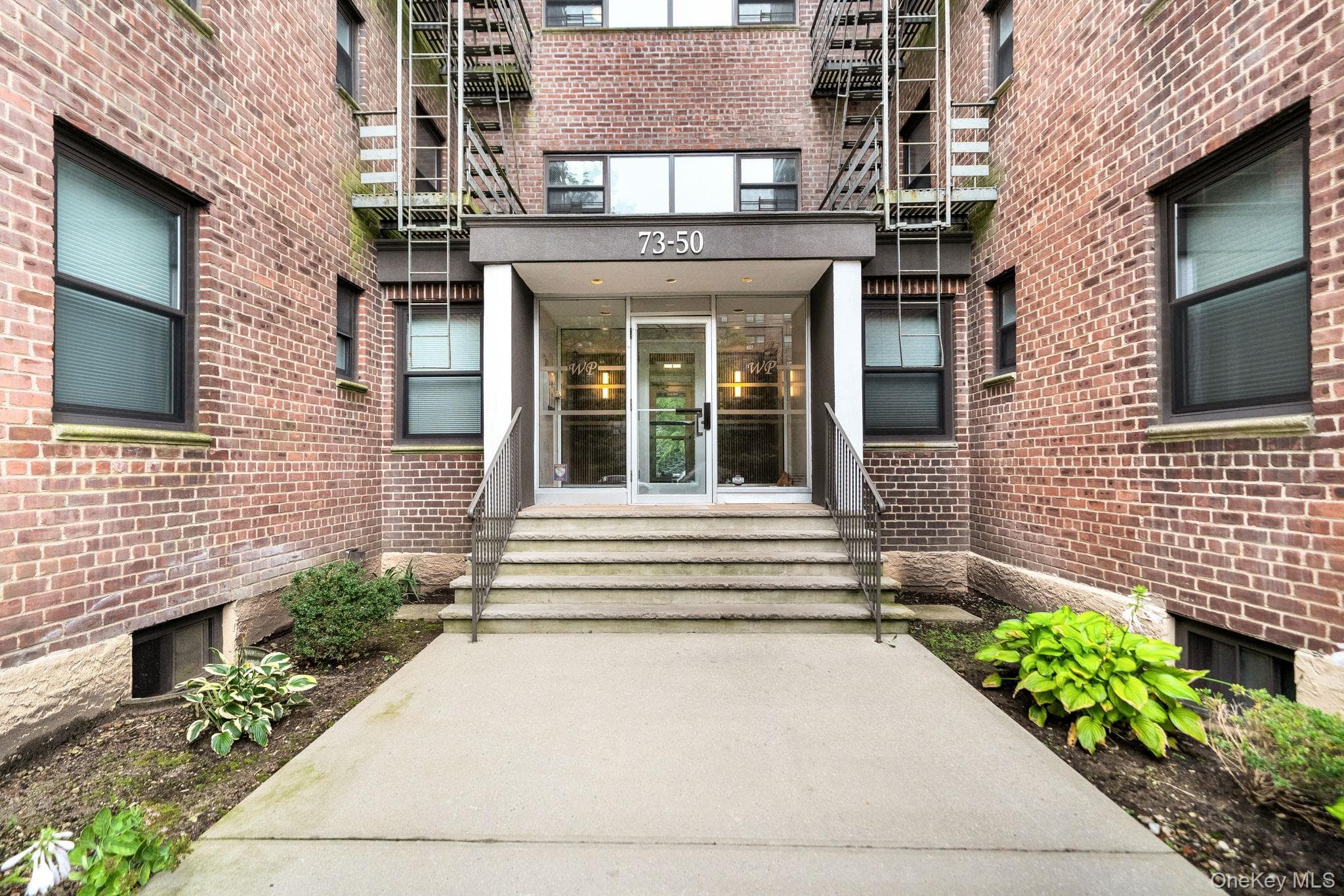 73-50 Bell Boulevard Unit: 4A, Bayside