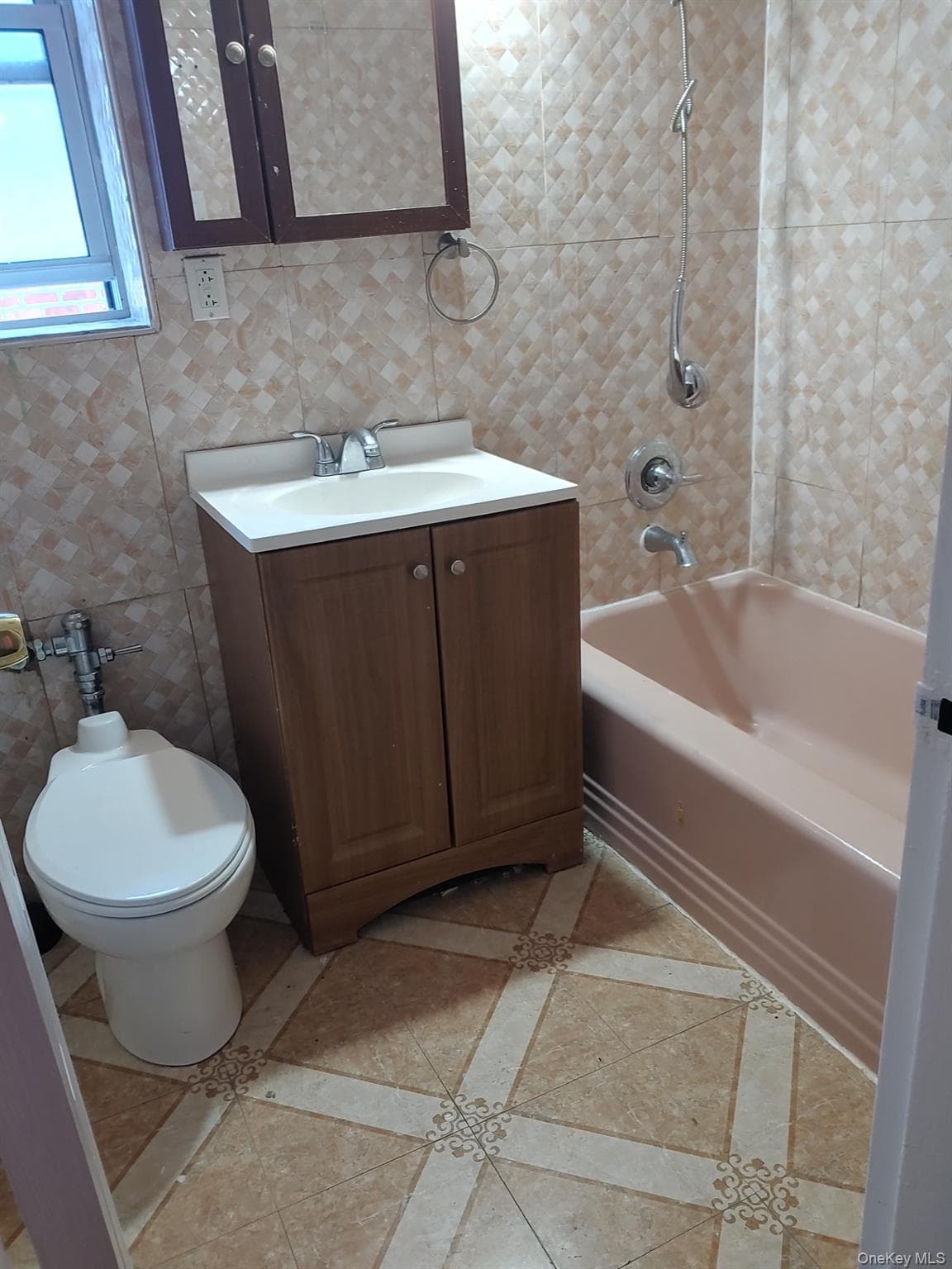 250-12 81st Avenue thumbnail 10