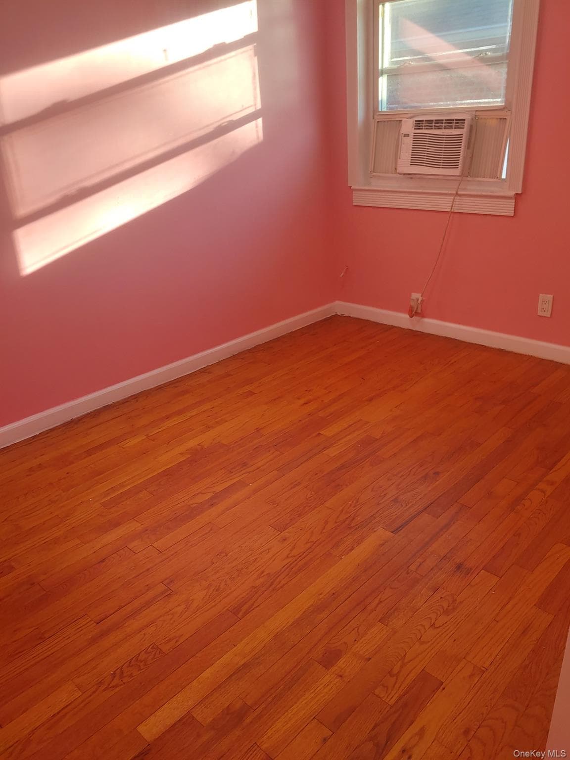 250-12 81st Avenue thumbnail 16