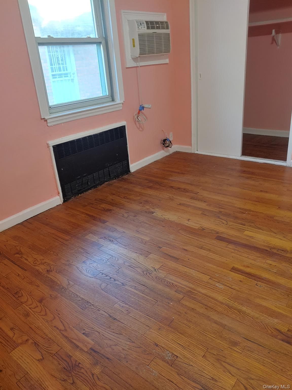 250-12 81st Avenue thumbnail 11