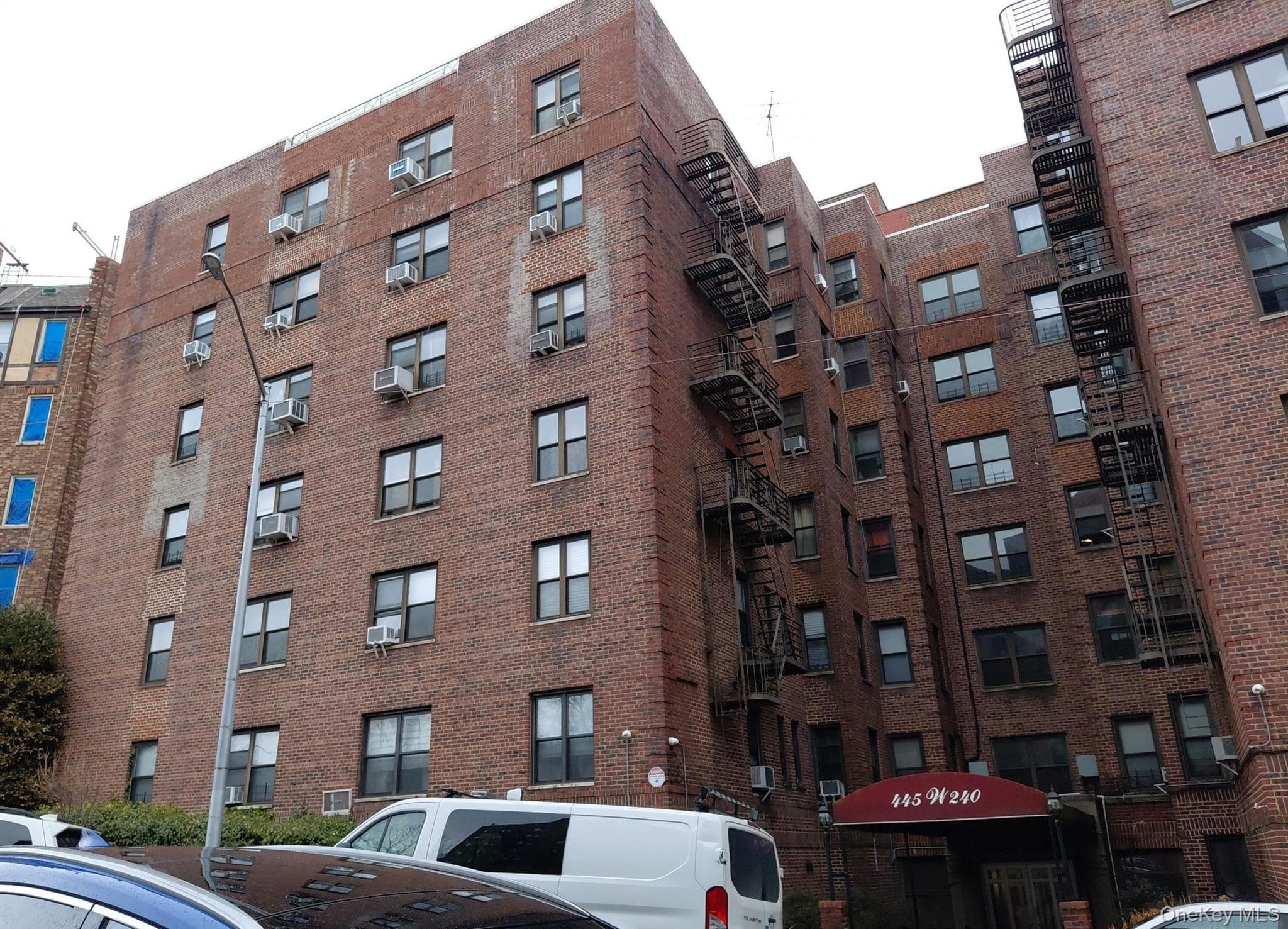 445 W 240th Street Unit: 2G thumbnail 3