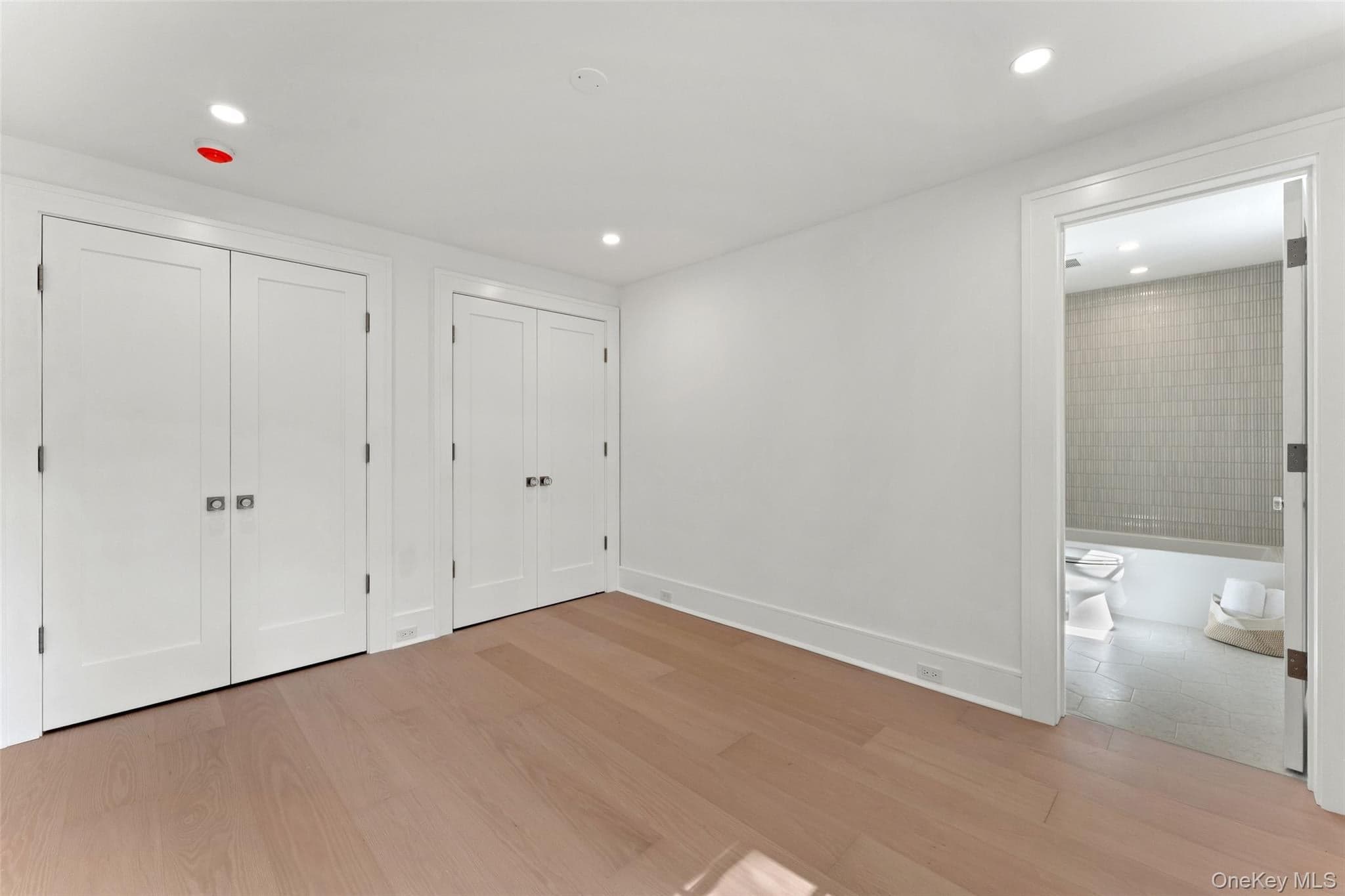 65 Fox Meadow Road thumbnail 34