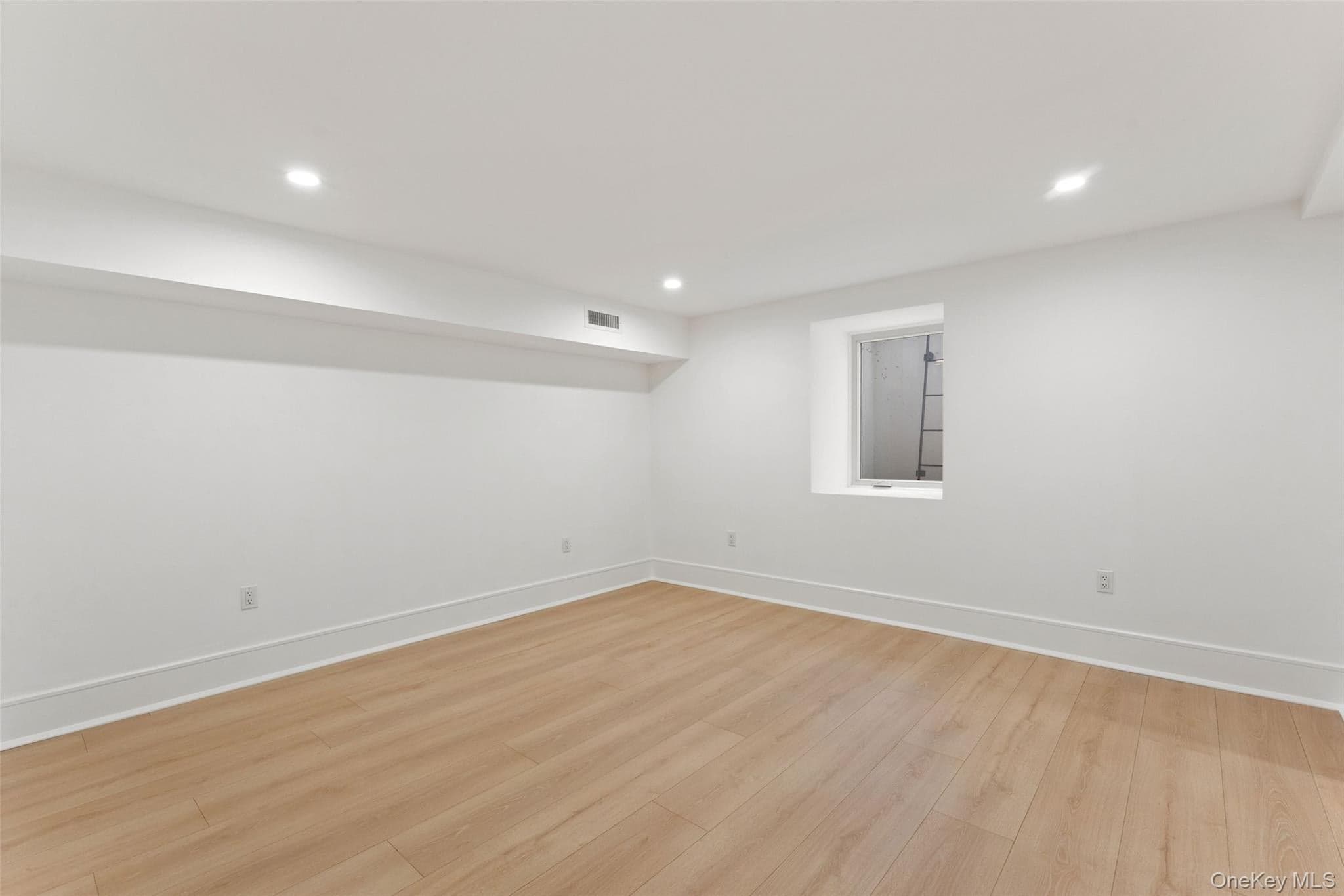 65 Fox Meadow Road thumbnail 35