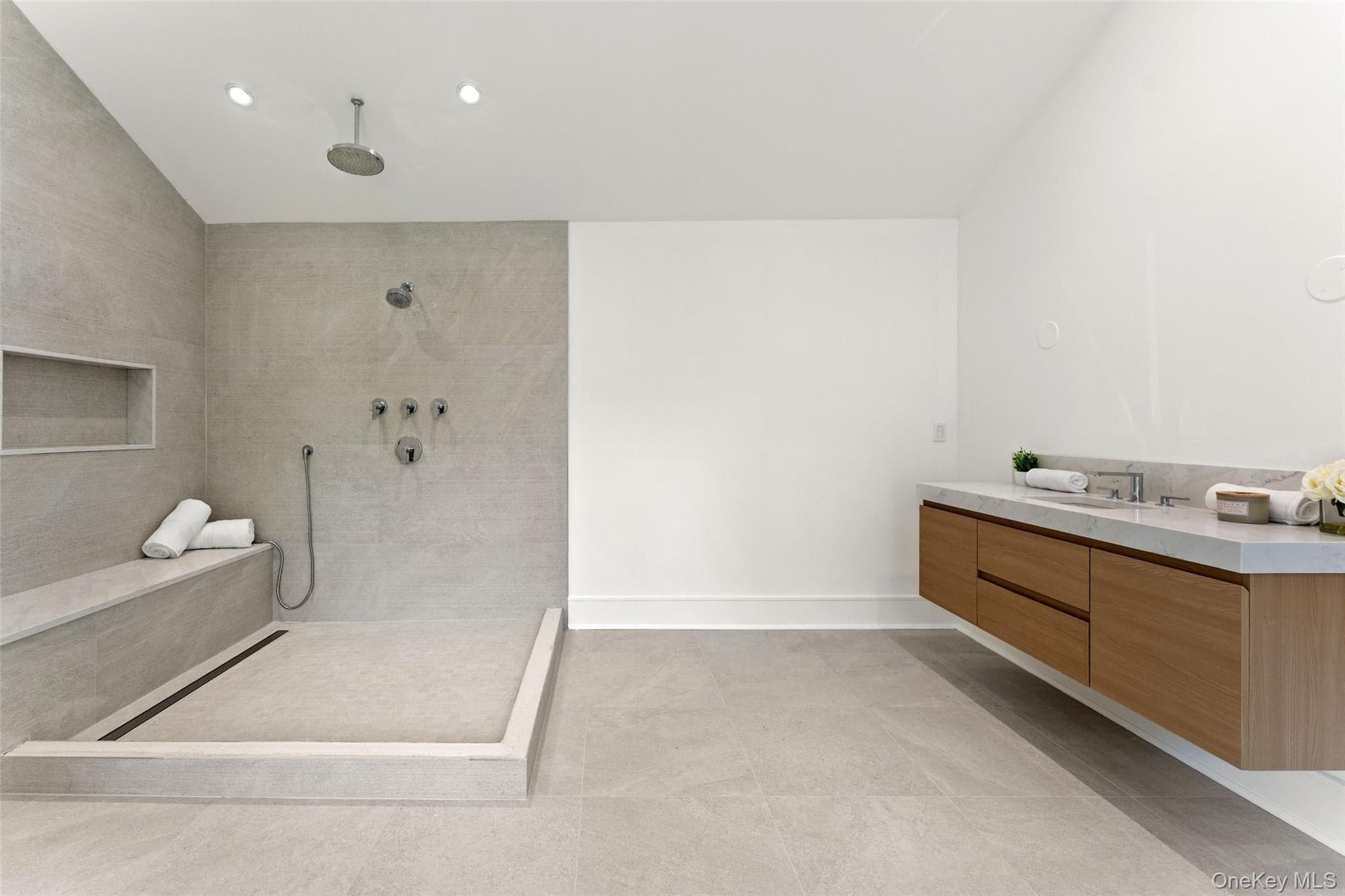65 Fox Meadow Road thumbnail 22