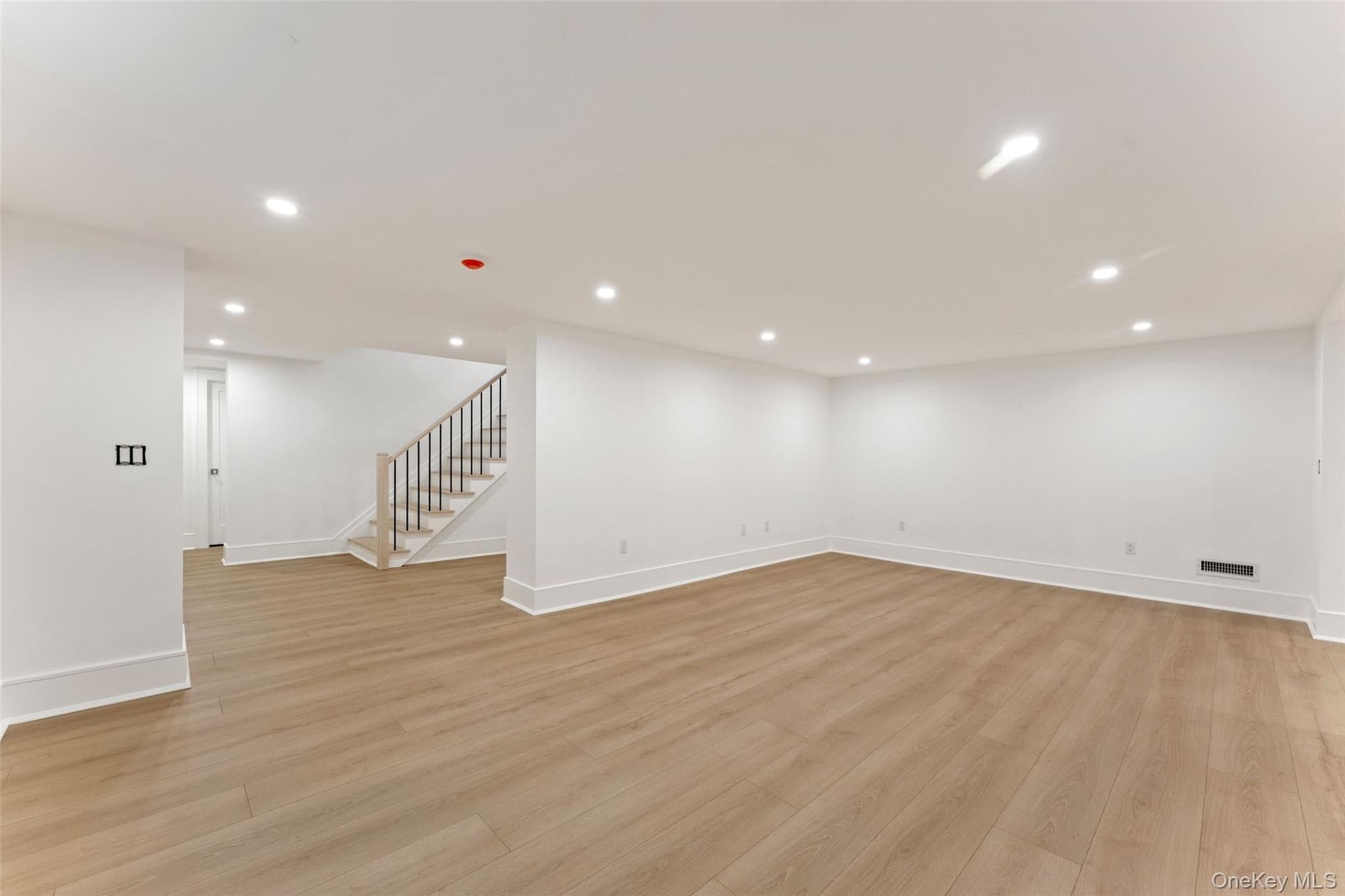 65 Fox Meadow Road thumbnail 37