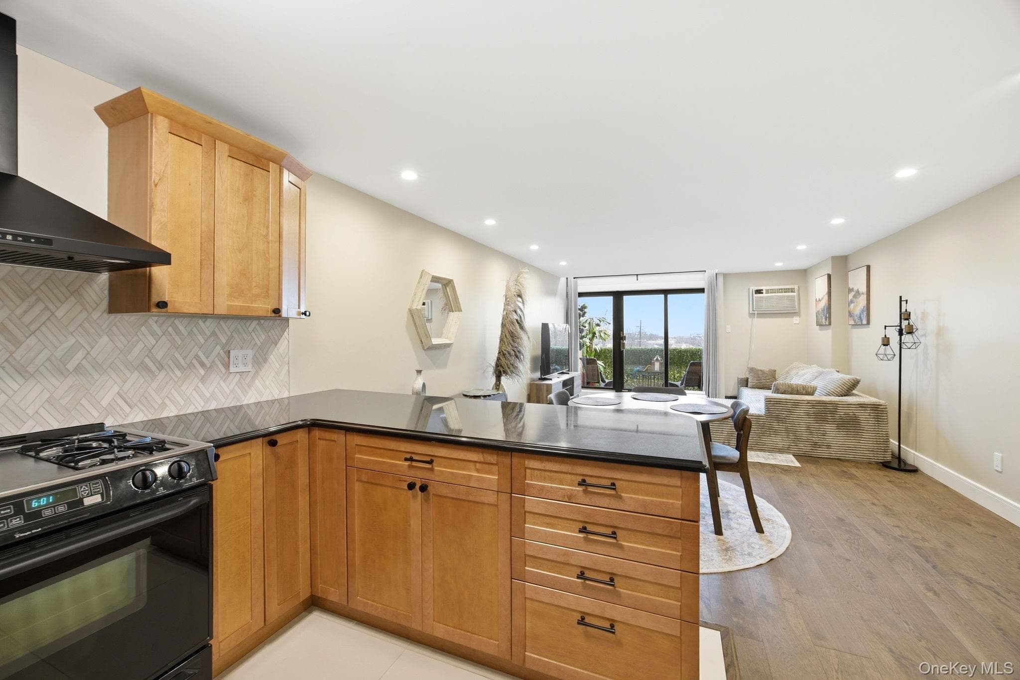84-62 Austin Street Unit: C3 thumbnail 5
