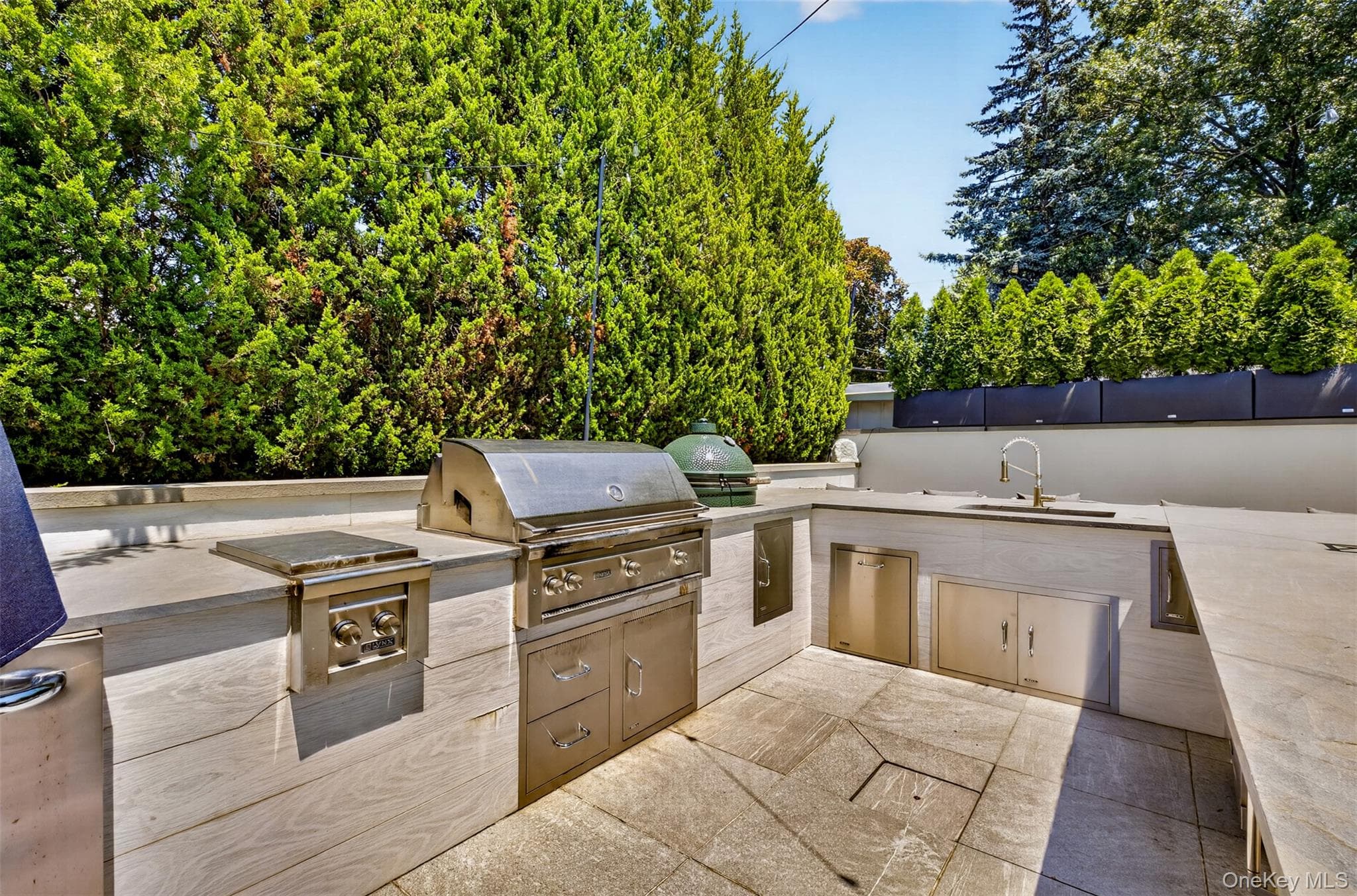 214-47 33rd Avenue thumbnail 41