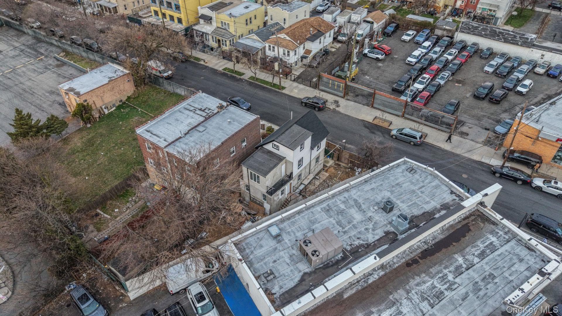 1148 E 211th Street thumbnail 26