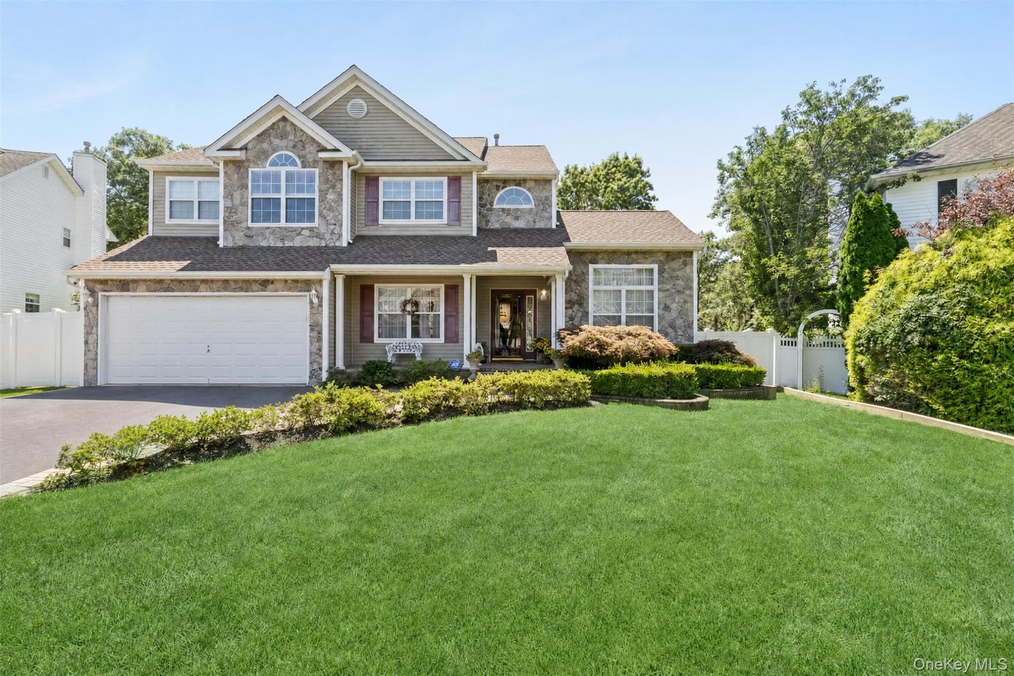 15 Scenicview Crescent thumbnail 2