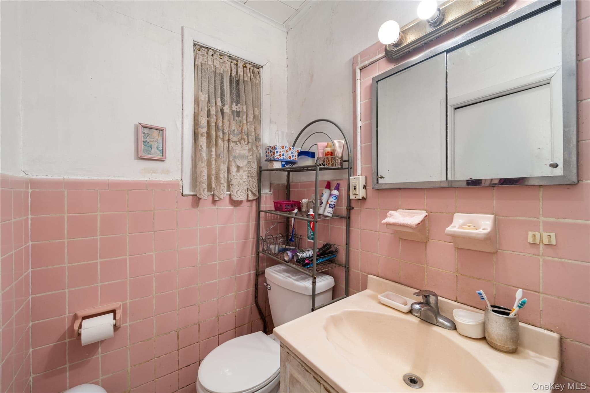 60-77 69th Avenue thumbnail 18