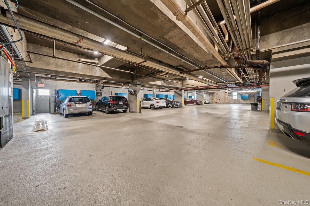 2400 Johnson Avenue Unit: 2F thumbnail 23