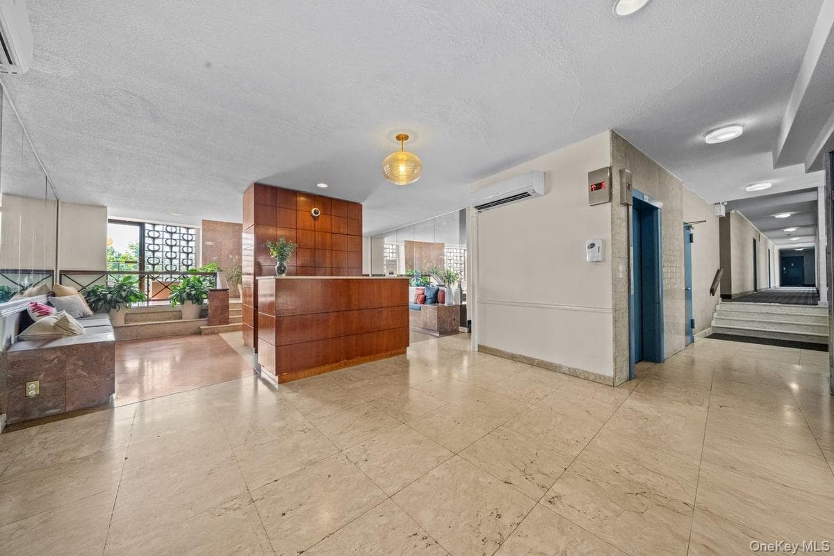 2400 Johnson Avenue Unit: 2F thumbnail 19