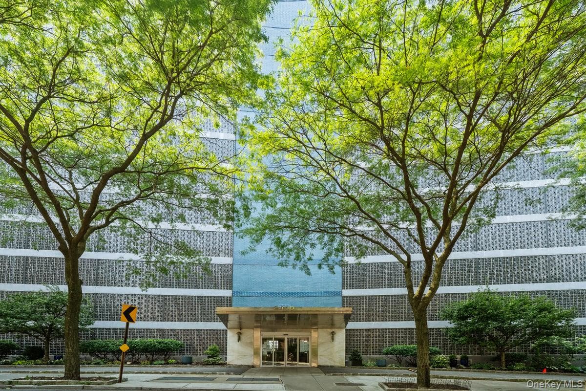 2400 Johnson Avenue Unit: 2F thumbnail 18