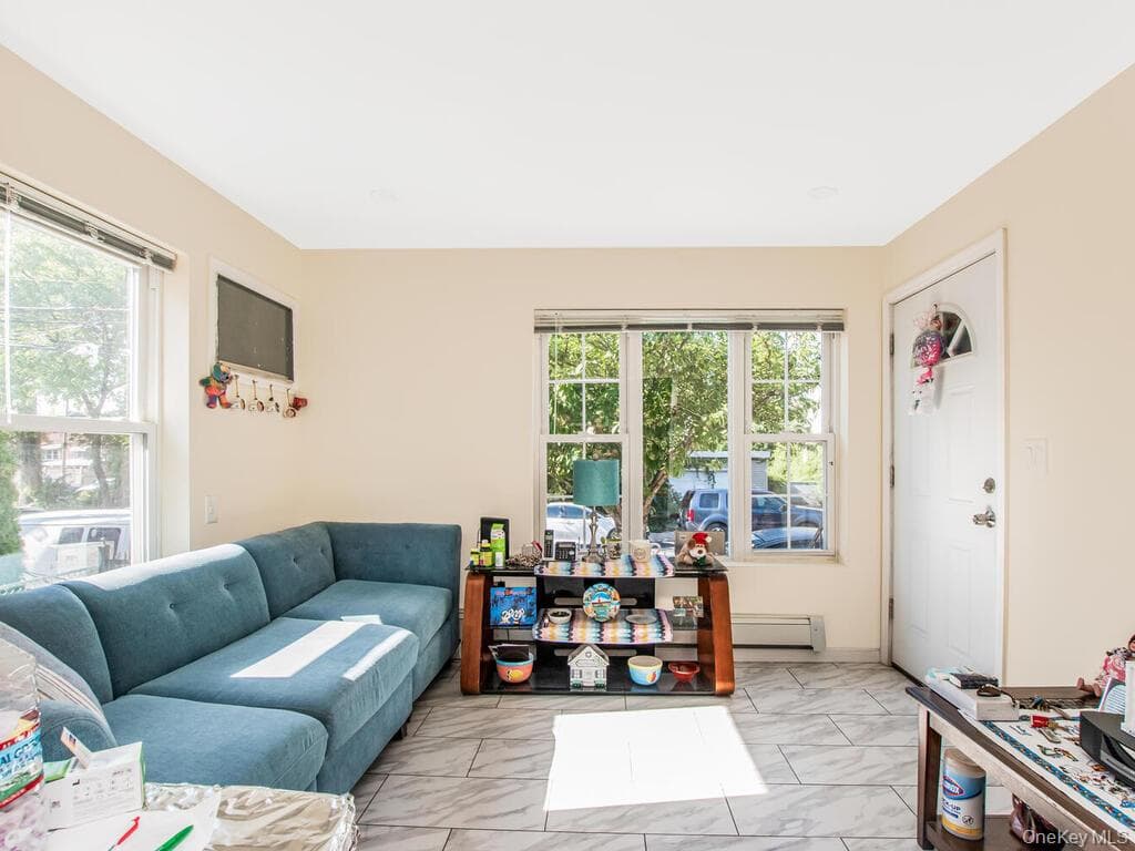 1283 E 223rd Street thumbnail 13